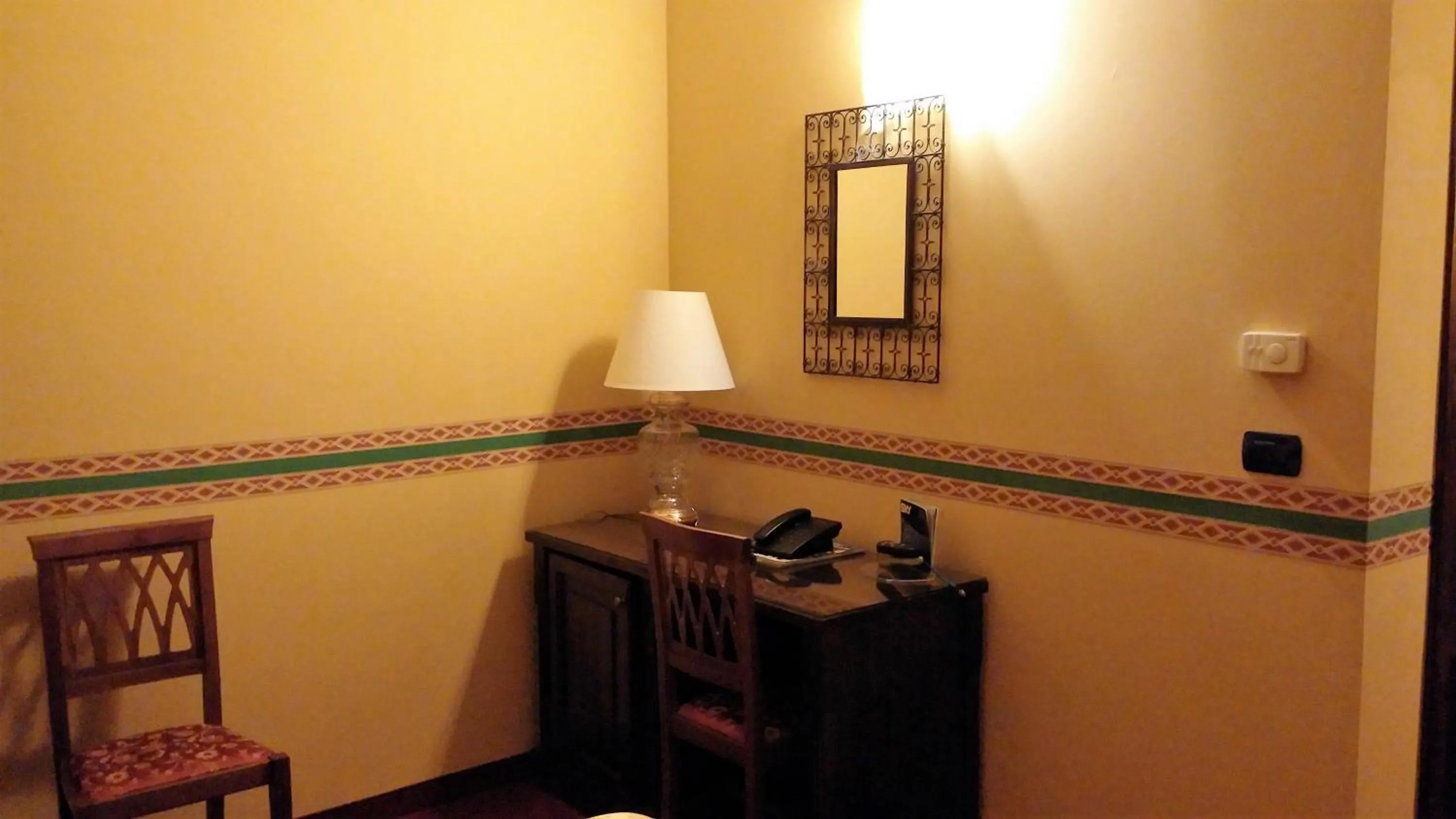 Decorative detail in Hotel Damian Park Hotel Delle Magnolie