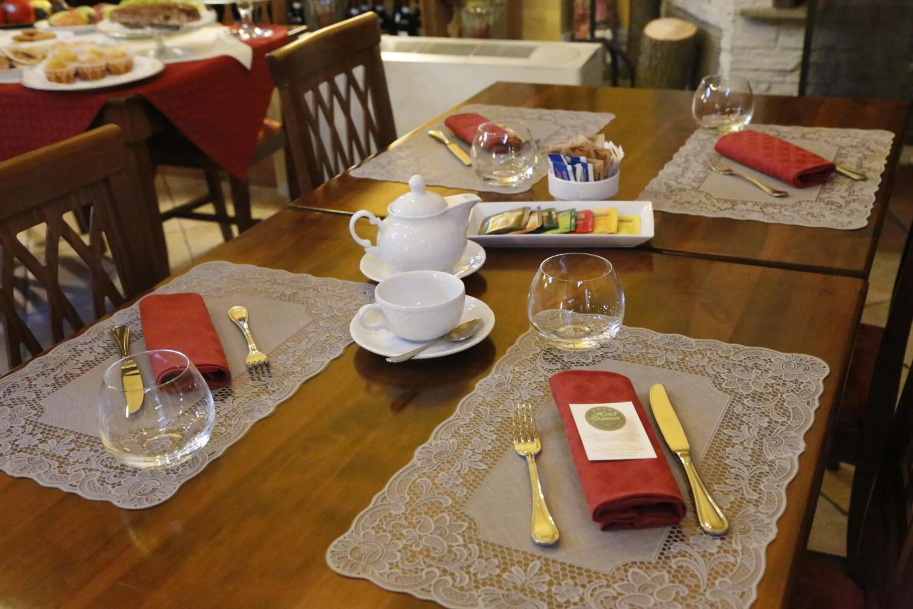 Food and drinks in Hotel Damian Park Hotel Delle Magnolie