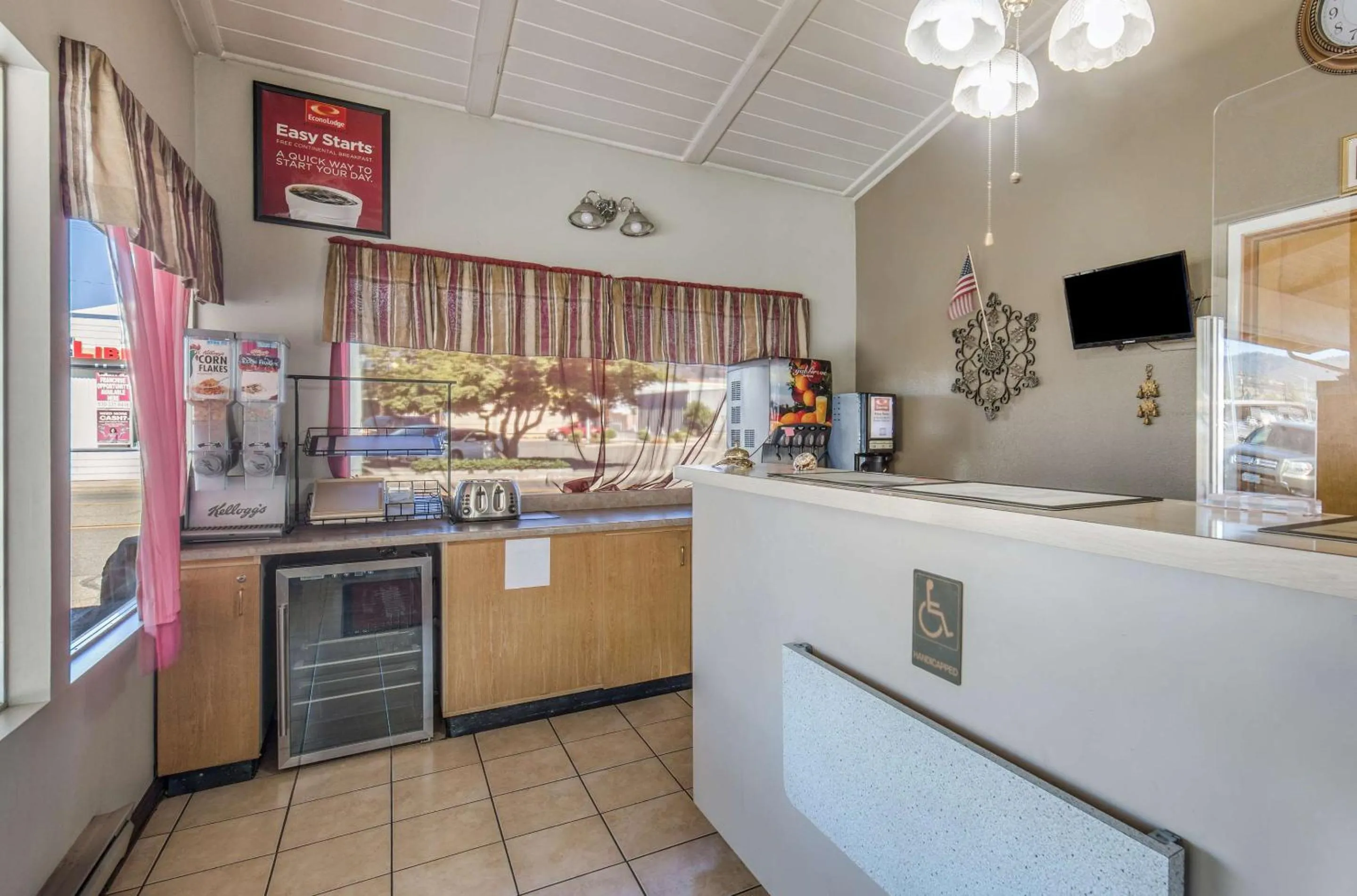 Lobby or reception in Econo Lodge Inn & Suites Yreka
