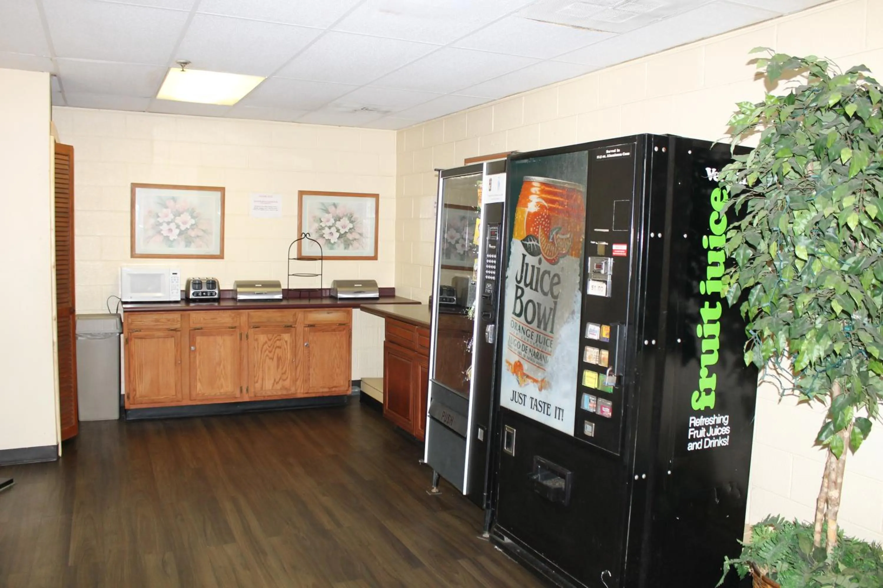 Scottish Inn Knoxville