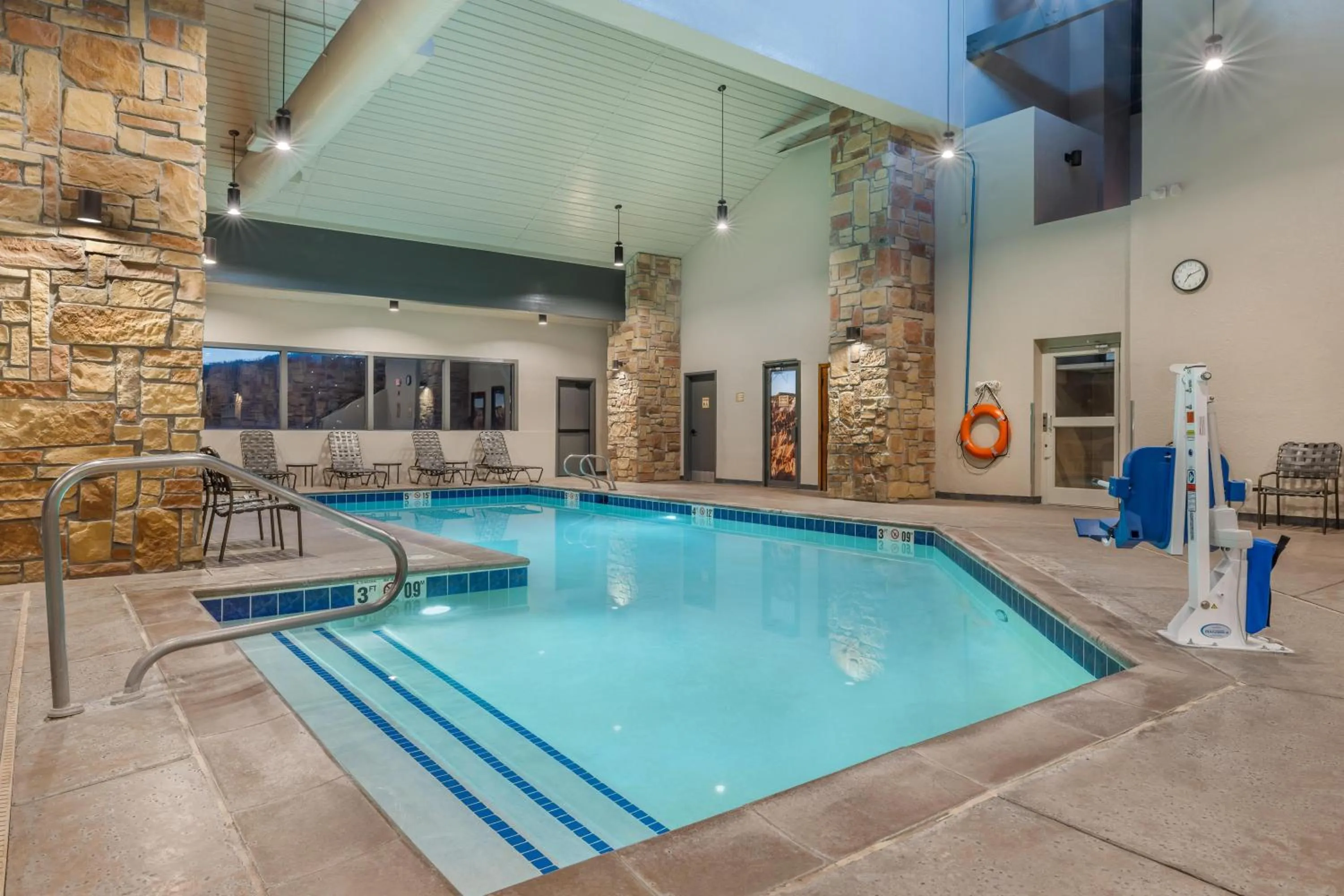 Swimming pool in Hilton Vacation Club Cedar Breaks Brian Head