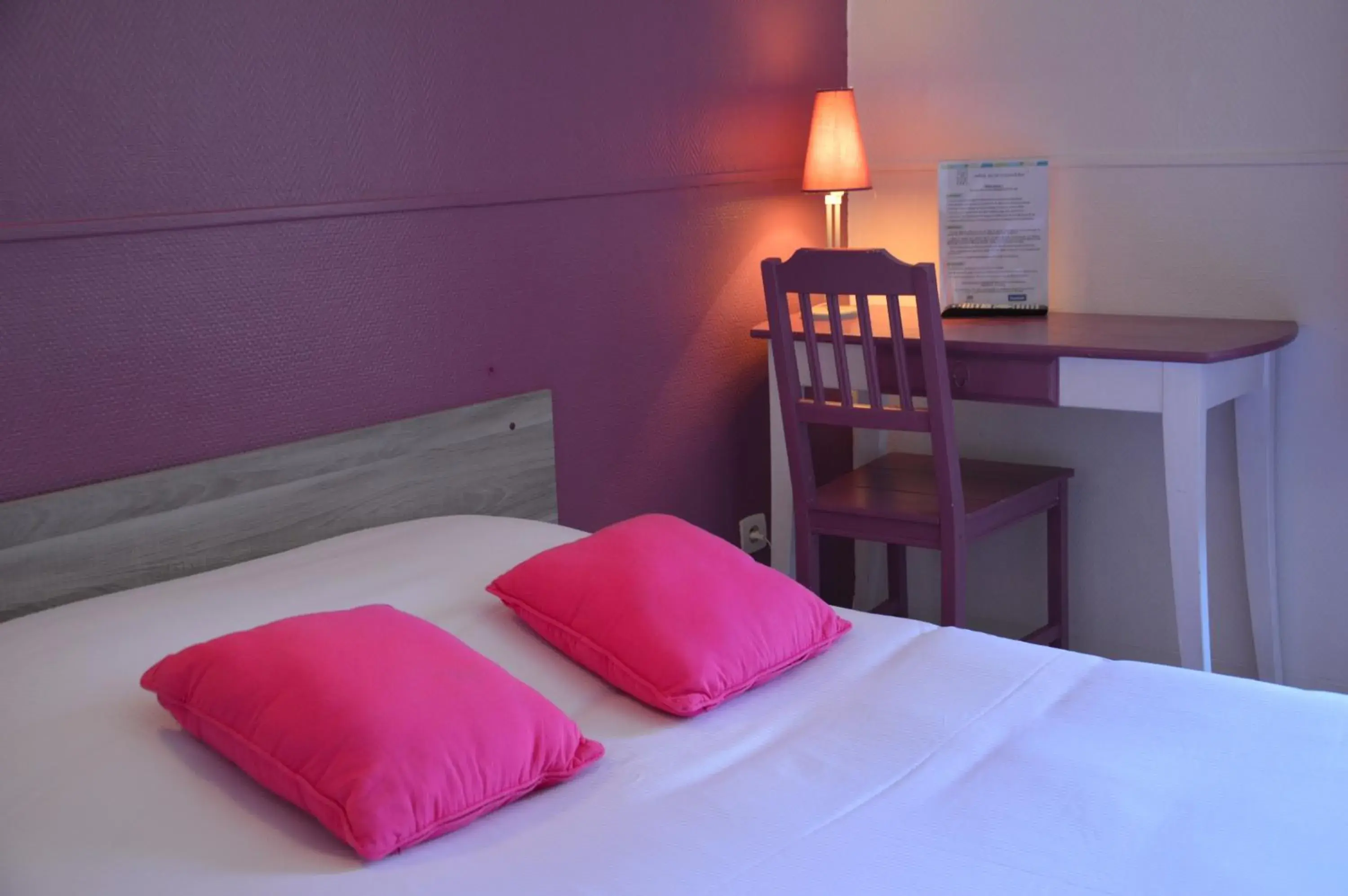 Standard Double Room in Hôtel de la Colombière Standard Double Room in Hôtel de la Colombière