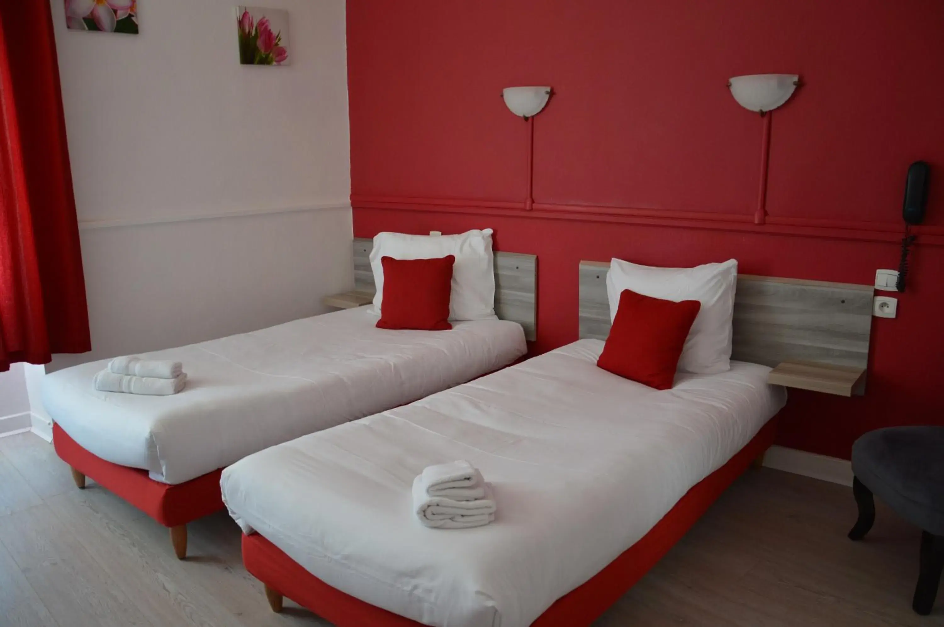 Standard Twin Room in Hôtel de la Colombière Standard Twin Room in Hôtel de la Colombière