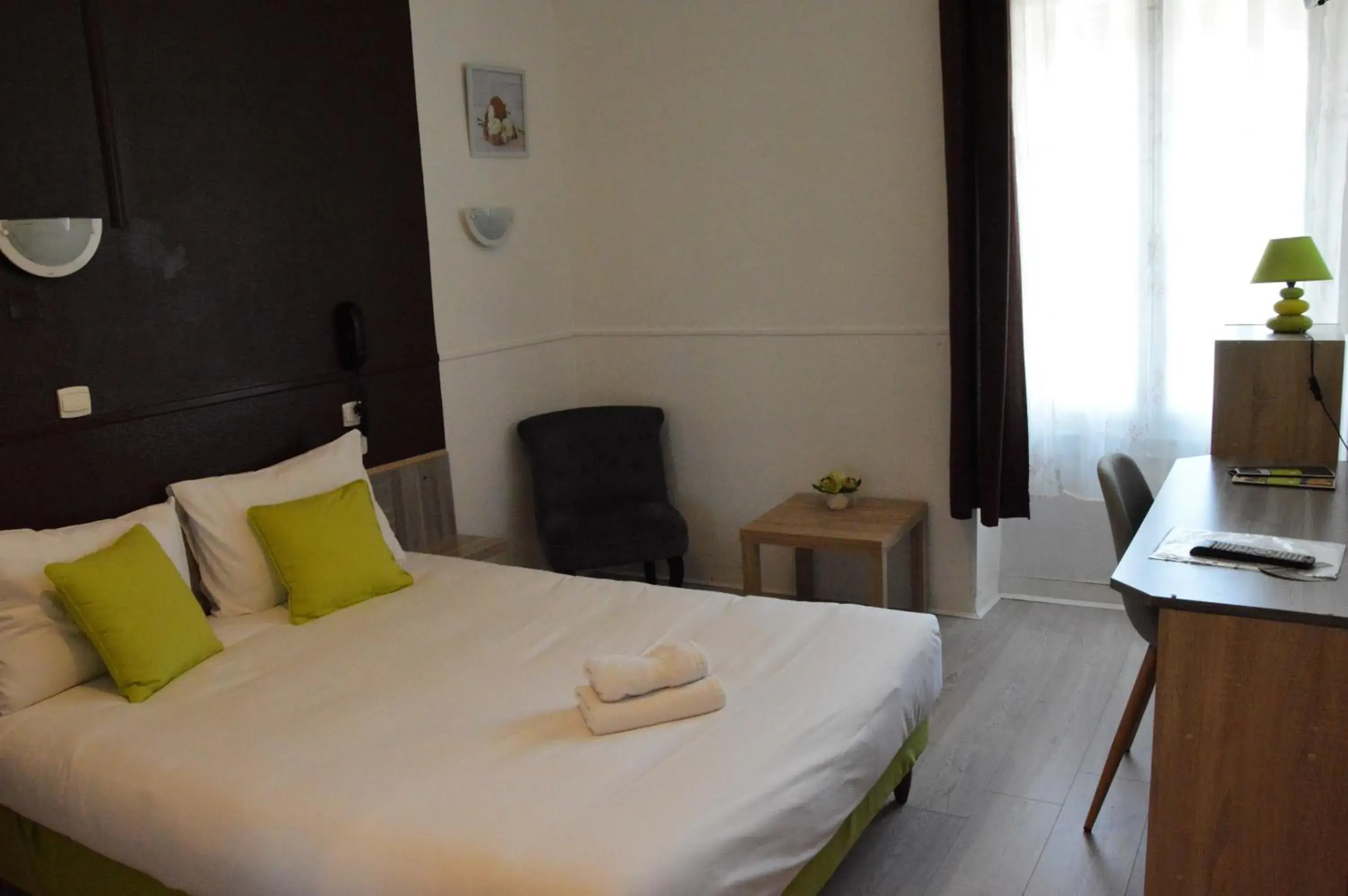 Double Room in Hôtel de la Colombière Double Room in Hôtel de la Colombière