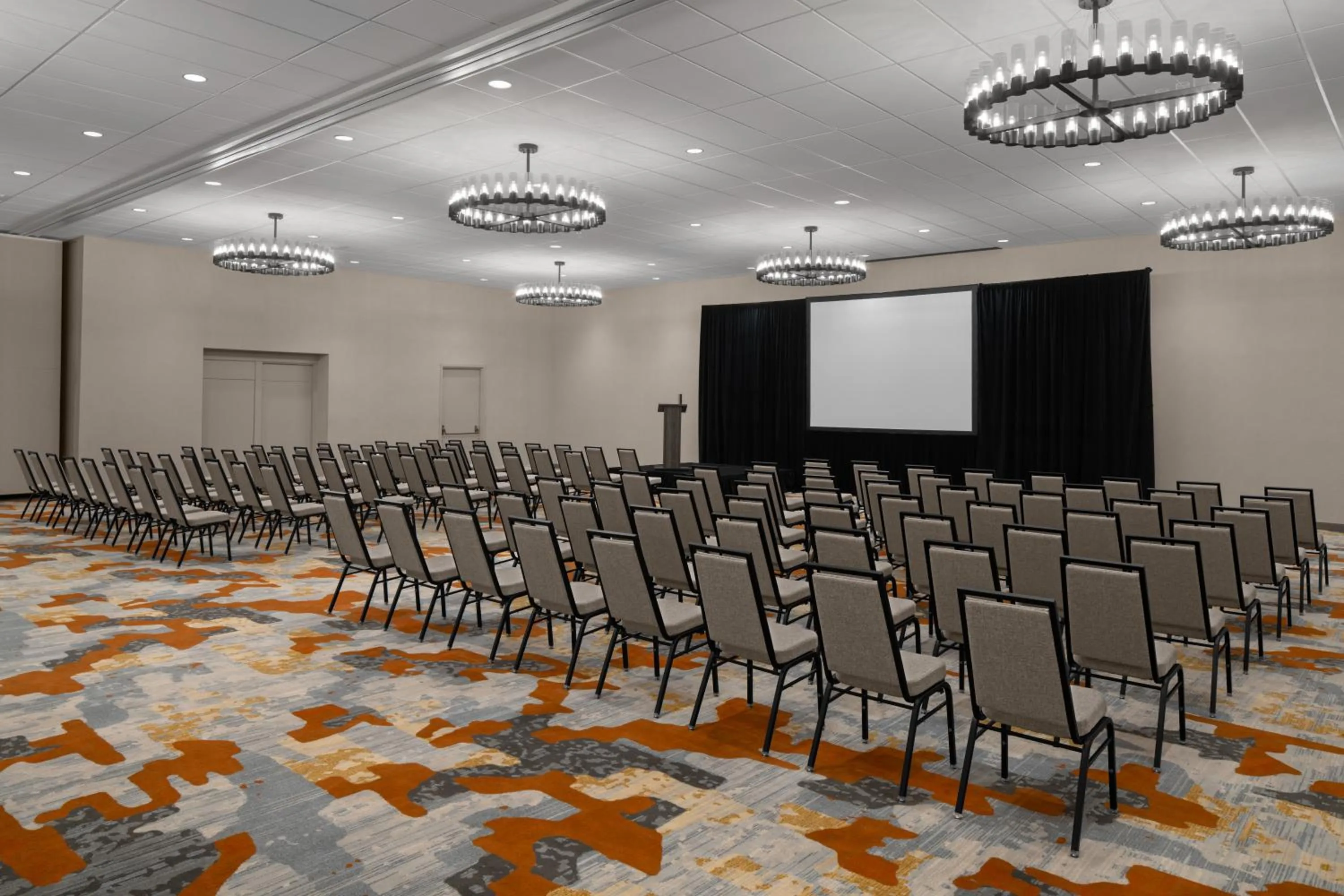 Business facilities in Valley River Inn