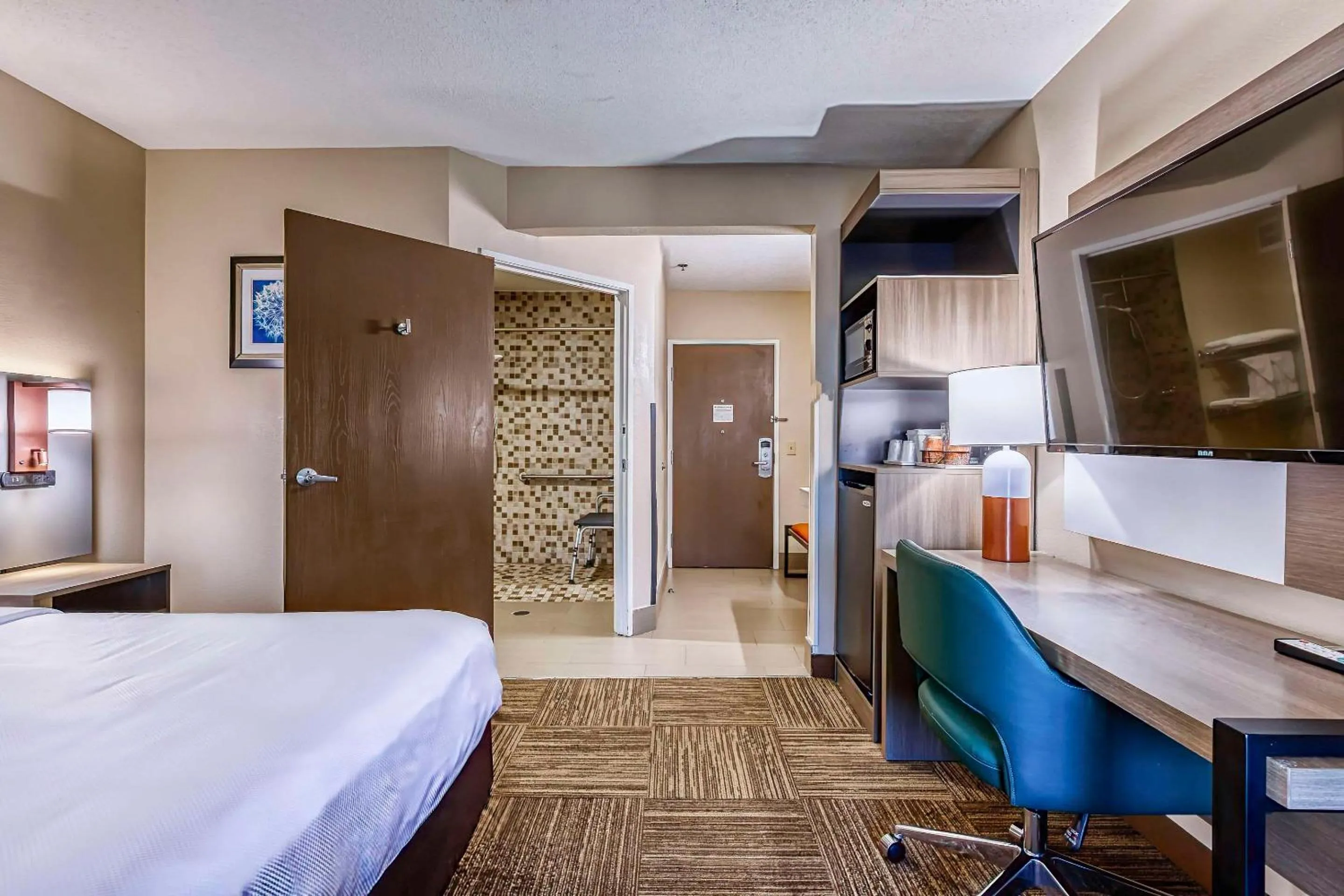 Bedroom, Bed in Comfort Inn & Suites Shepherdsville - Louisville South
