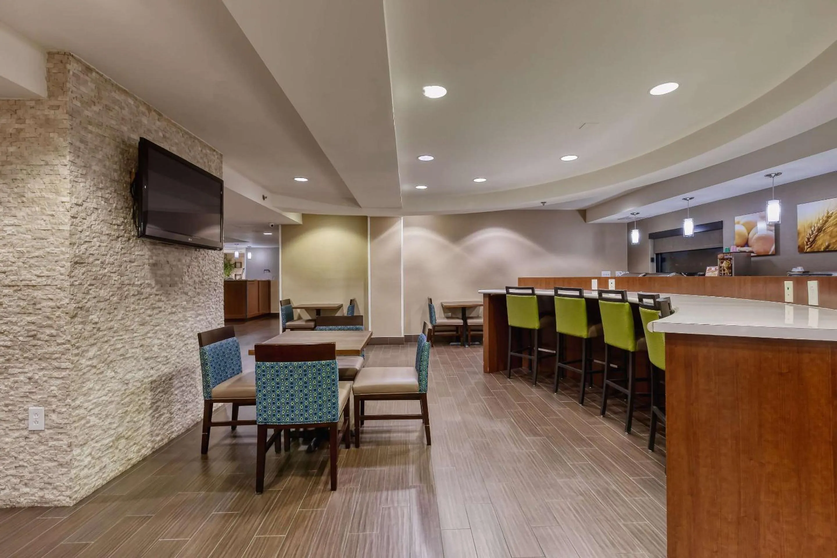 Breakfast in Comfort Inn & Suites Shepherdsville - Louisville South