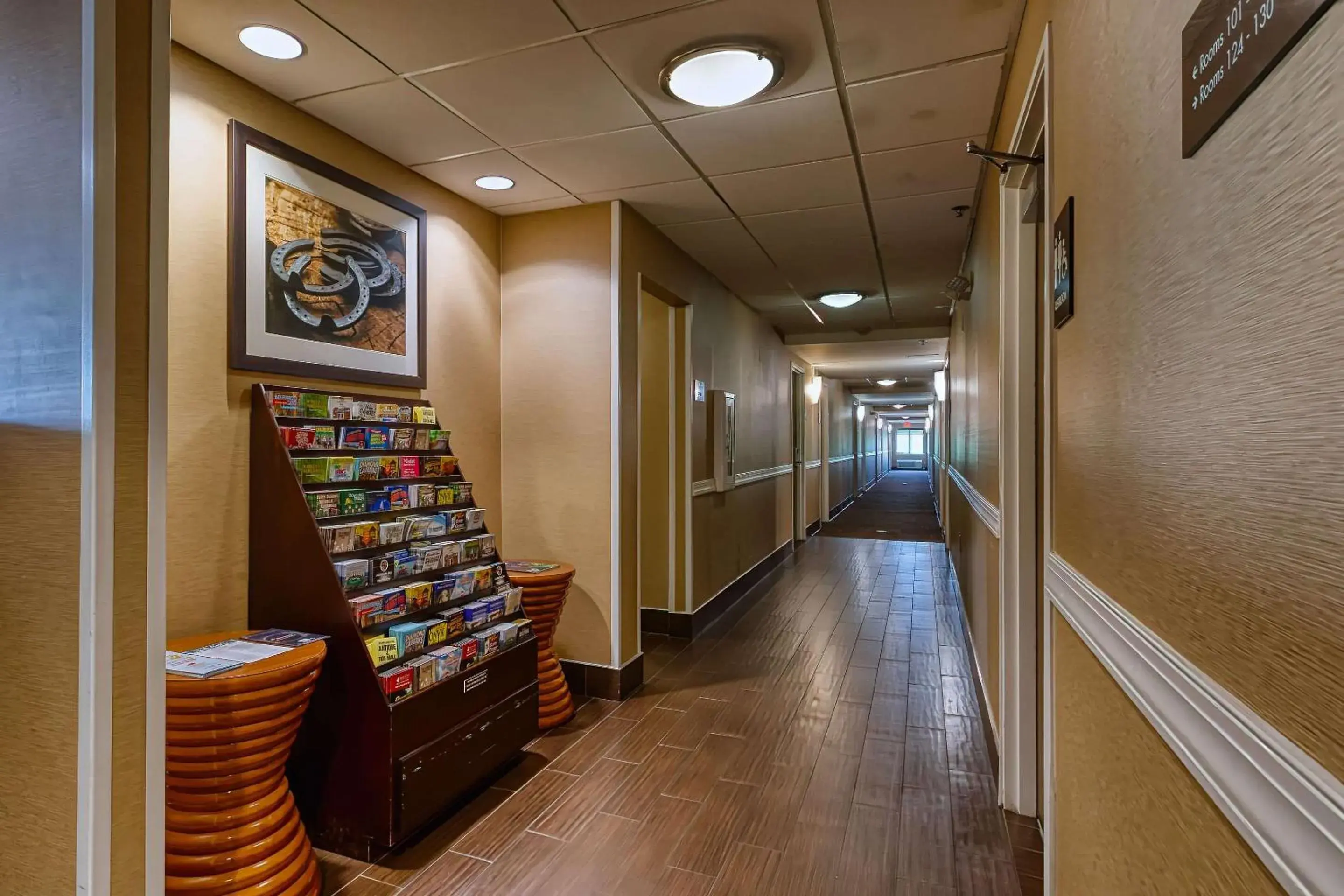 Lobby or reception in Comfort Inn & Suites Shepherdsville - Louisville South Lobby or reception in Comfort Inn & Suites Shepherdsville - Louisville South