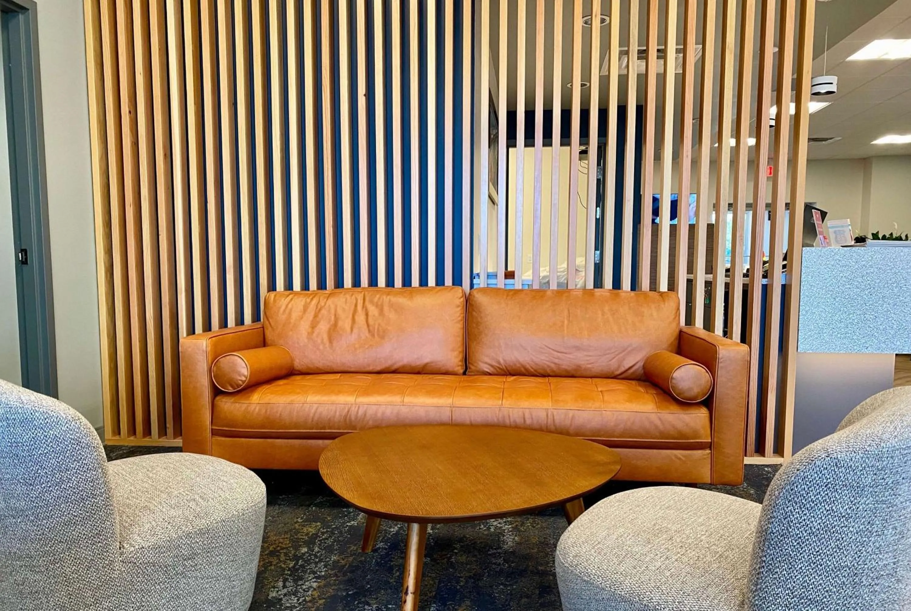 Lobby or reception in Howard Johnson by Wyndham Winnipeg West