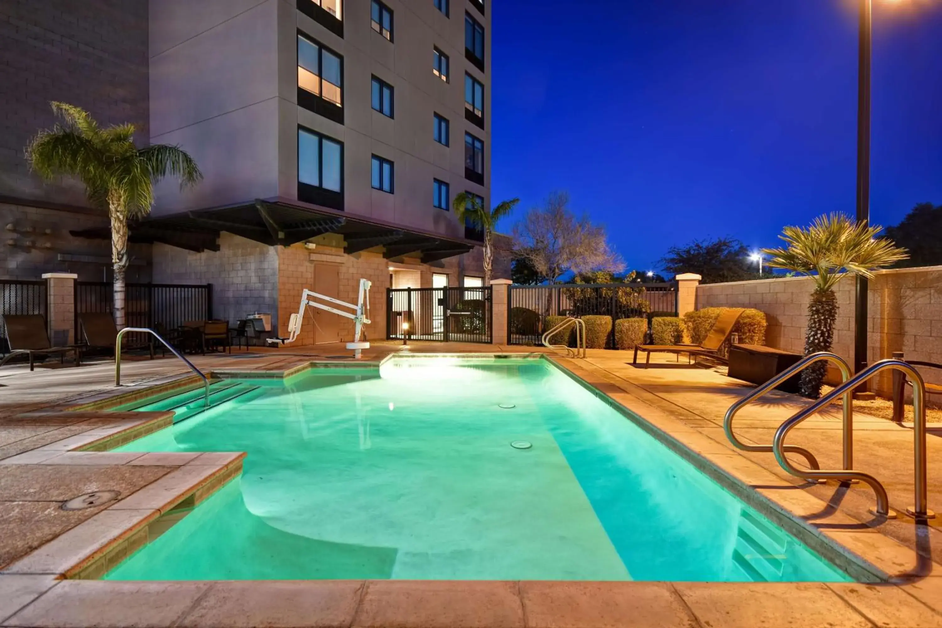 Swimming pool in Hyatt Place Phoenix Gilbert Swimming pool in Hyatt Place Phoenix Gilbert