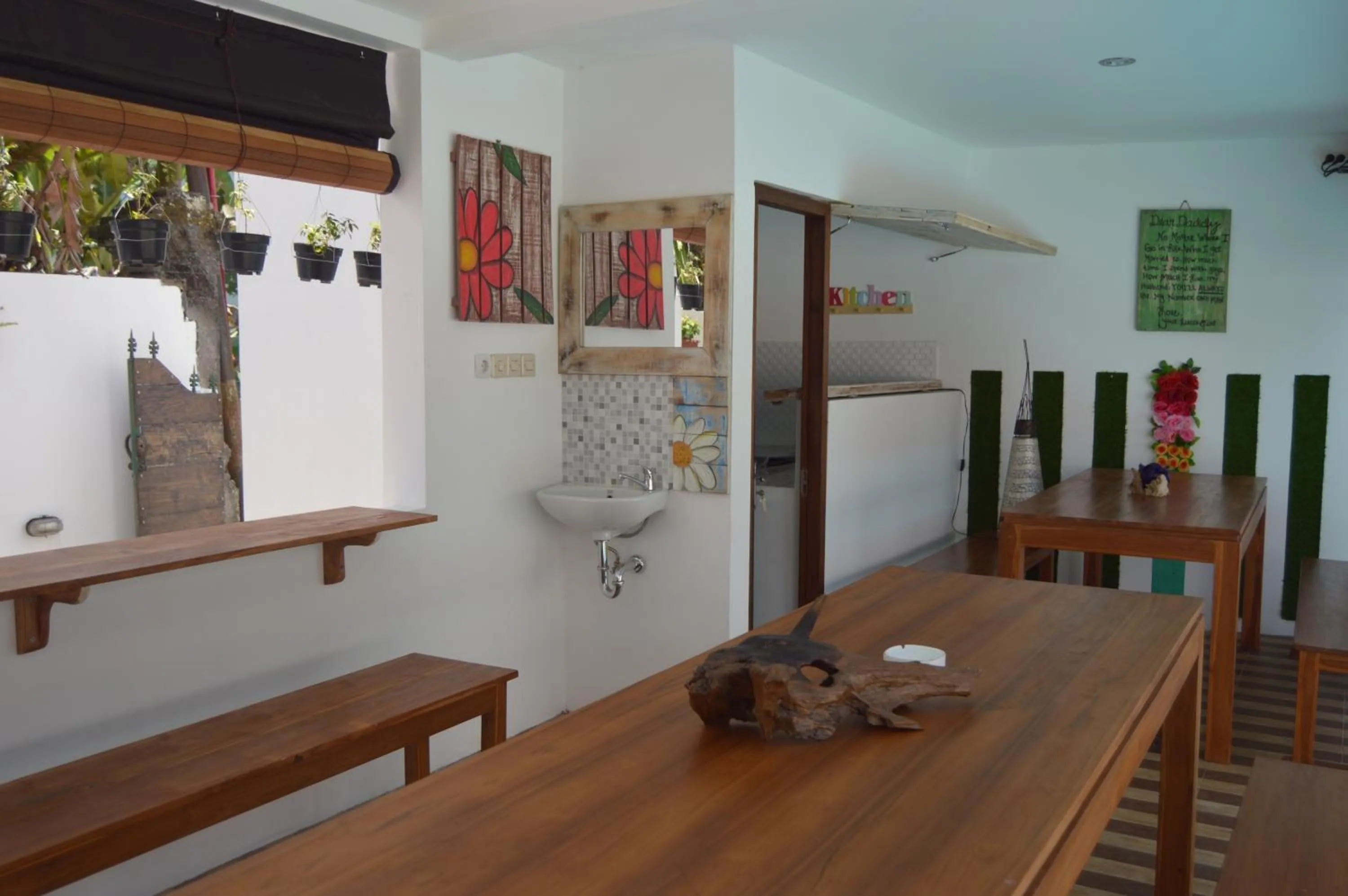 Dining area in Askara Guest House & Hostel