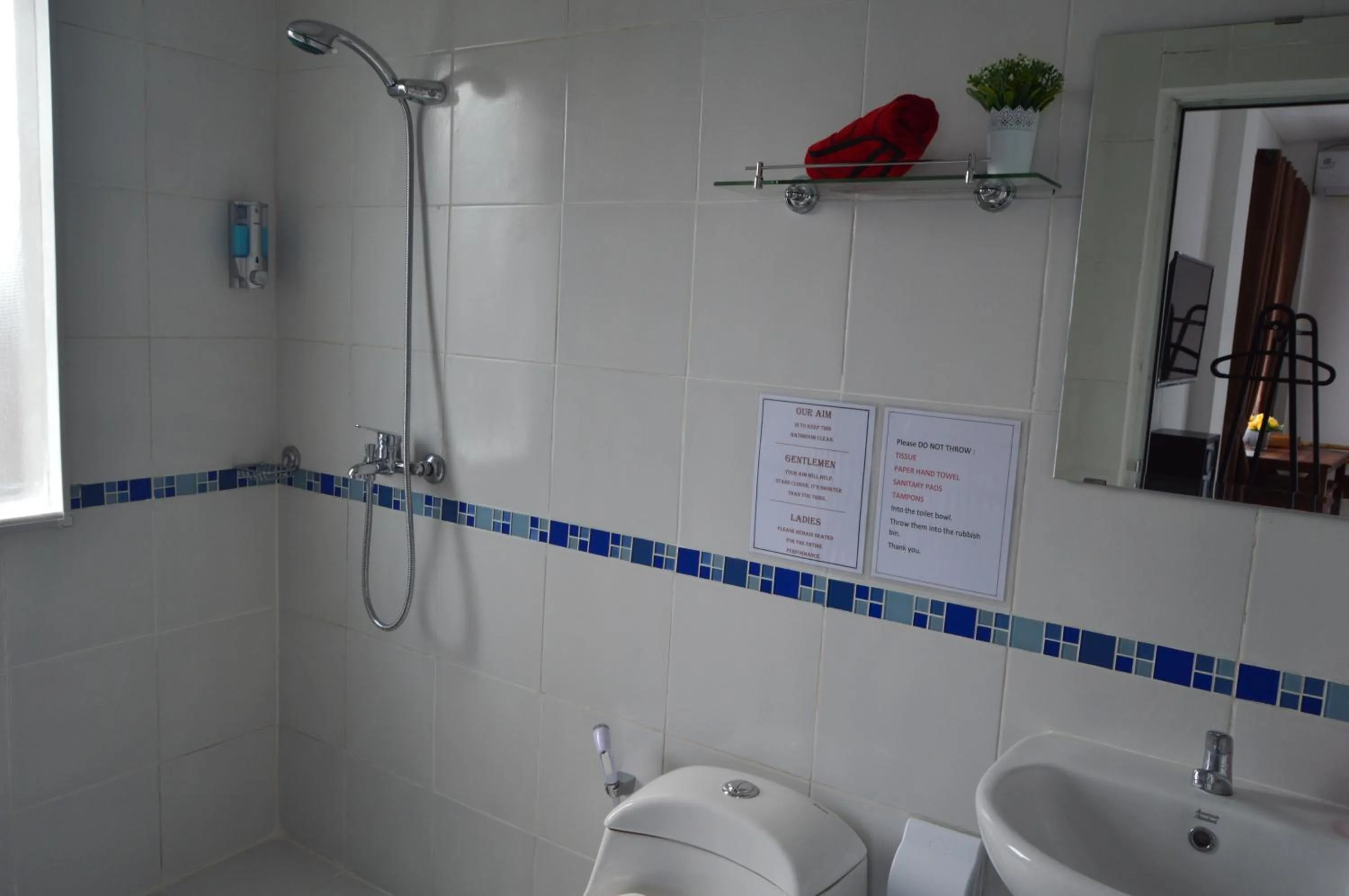 Bathroom in Askara Guest House & Hostel