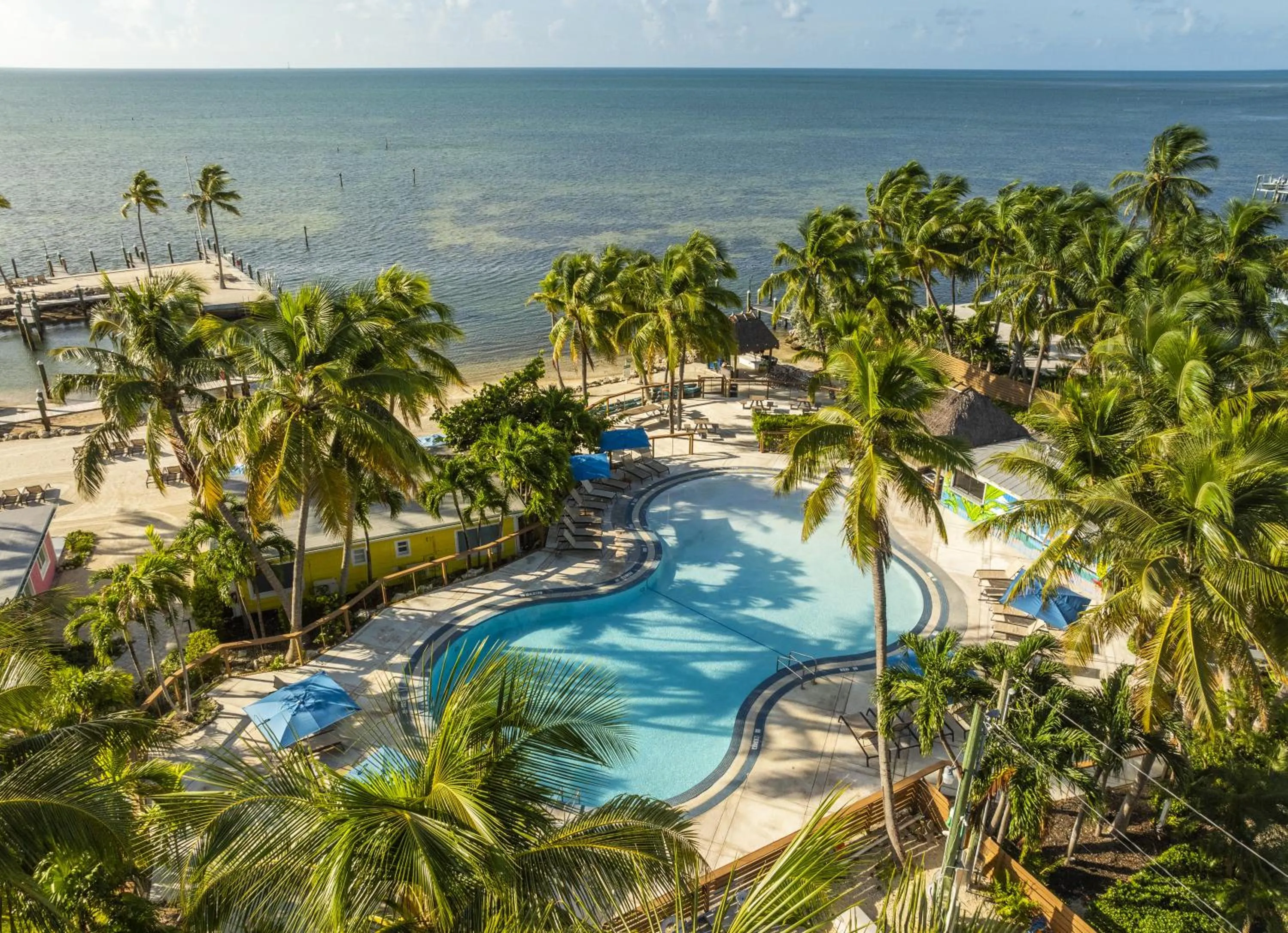 Swimming pool in La Siesta Resort & Villas