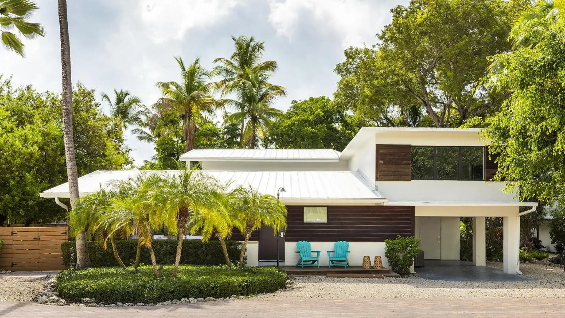 Property building in La Siesta Resort & Villas Property building in La Siesta Resort & Villas