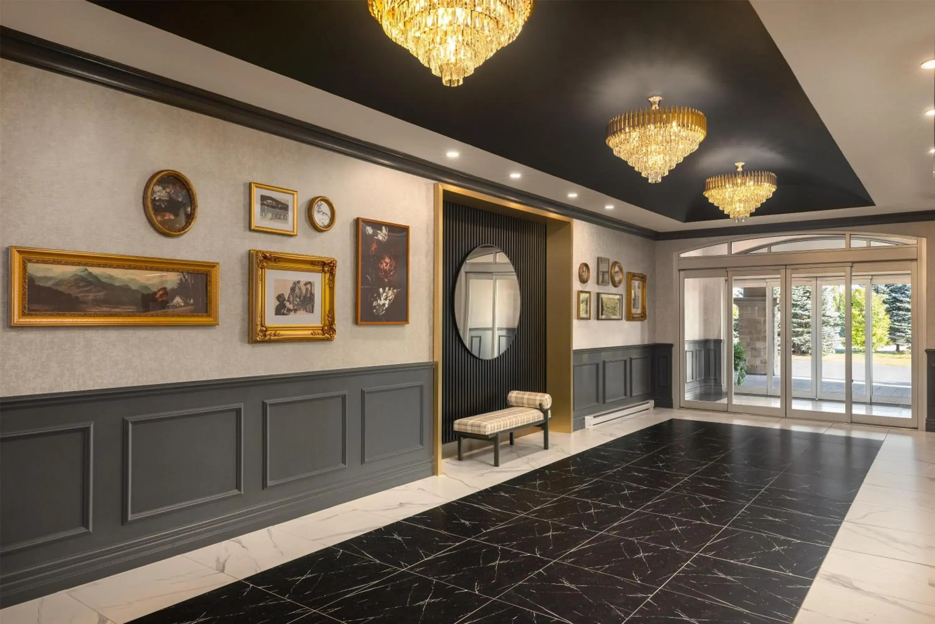 Lobby or reception in Hotel Vallea Bromont, Tapestry Collection by Hilton Lobby or reception in Hotel Vallea Bromont, Tapestry Collection by Hilton