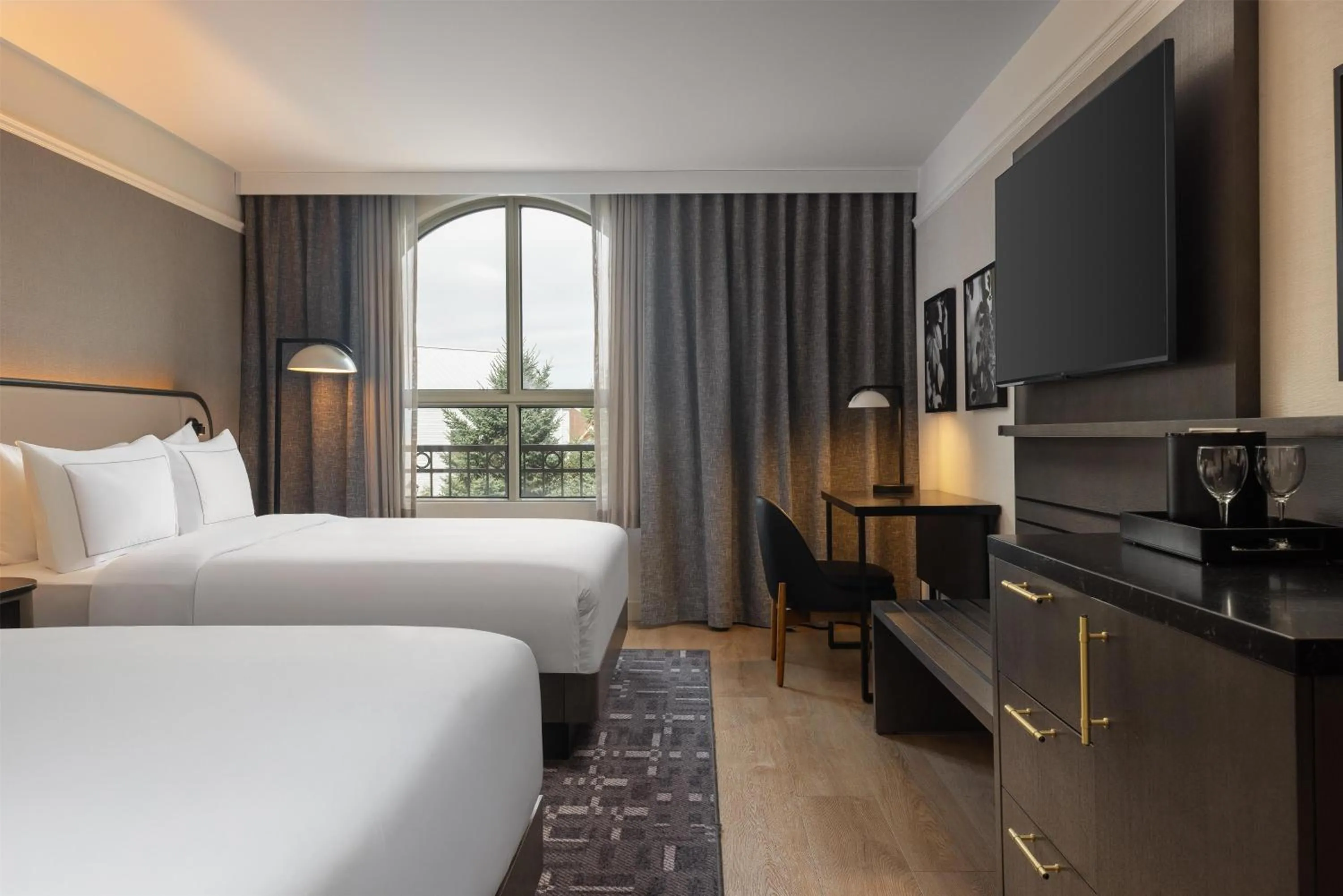 Bed in Hotel Vallea Bromont, Tapestry Collection by Hilton