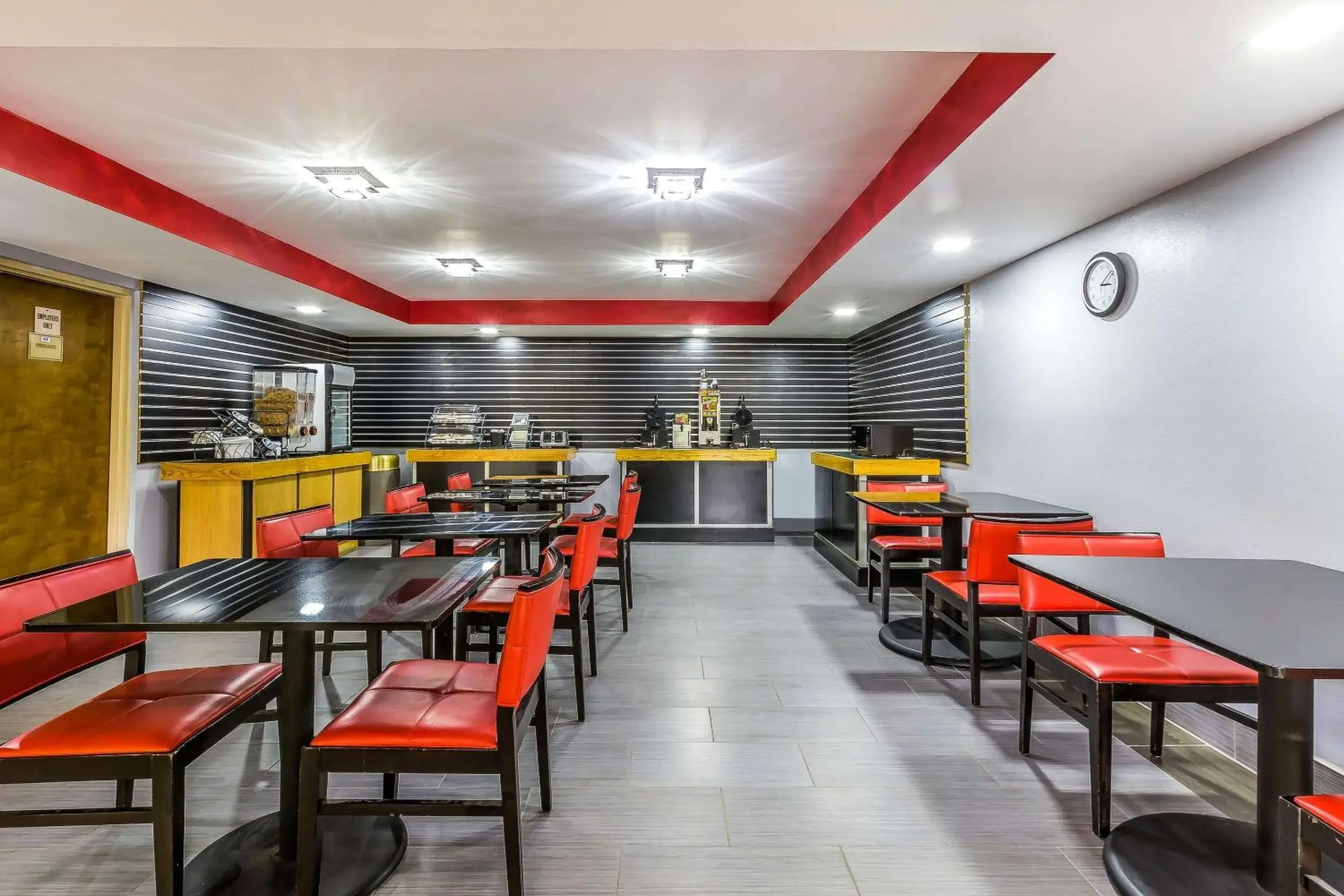 Restaurant/places to eat in Rodeway Inn Knoxville East Restaurant/places to eat in Rodeway Inn Knoxville East