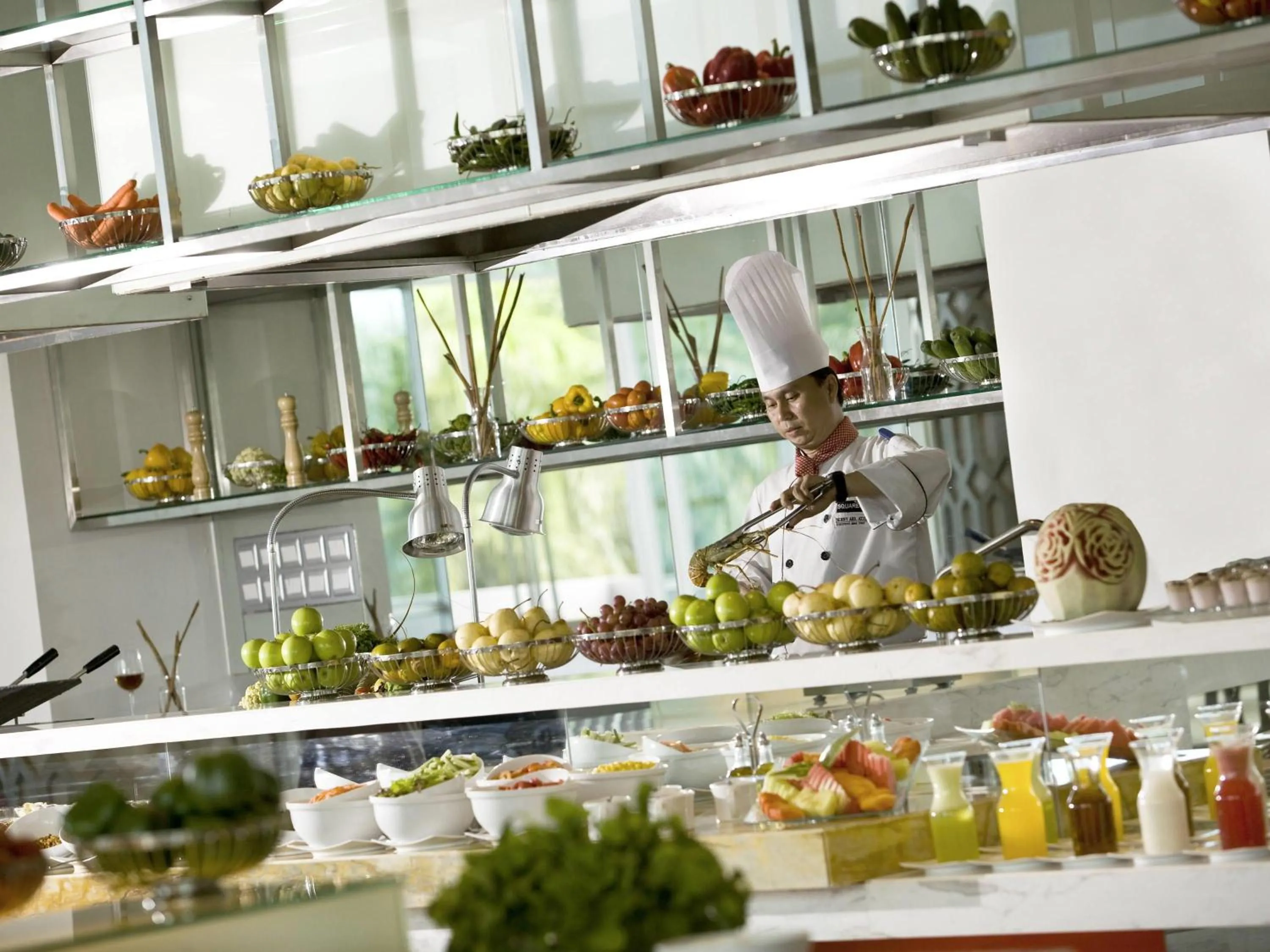 Restaurant/places to eat in Novotel Bangka Hotel & Convention Center