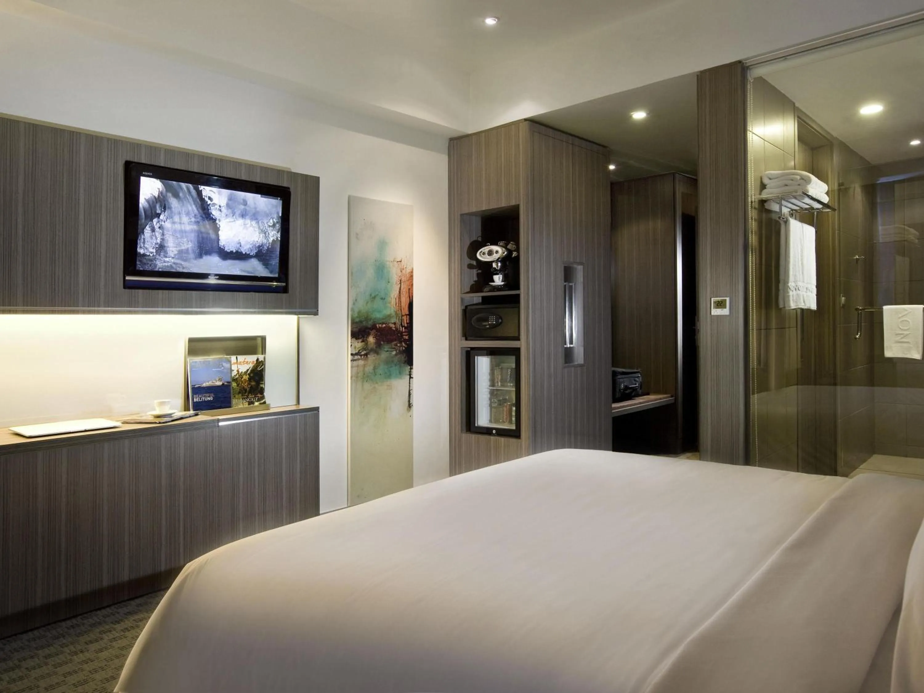 Bedroom, Bed in Novotel Bangka Hotel & Convention Center