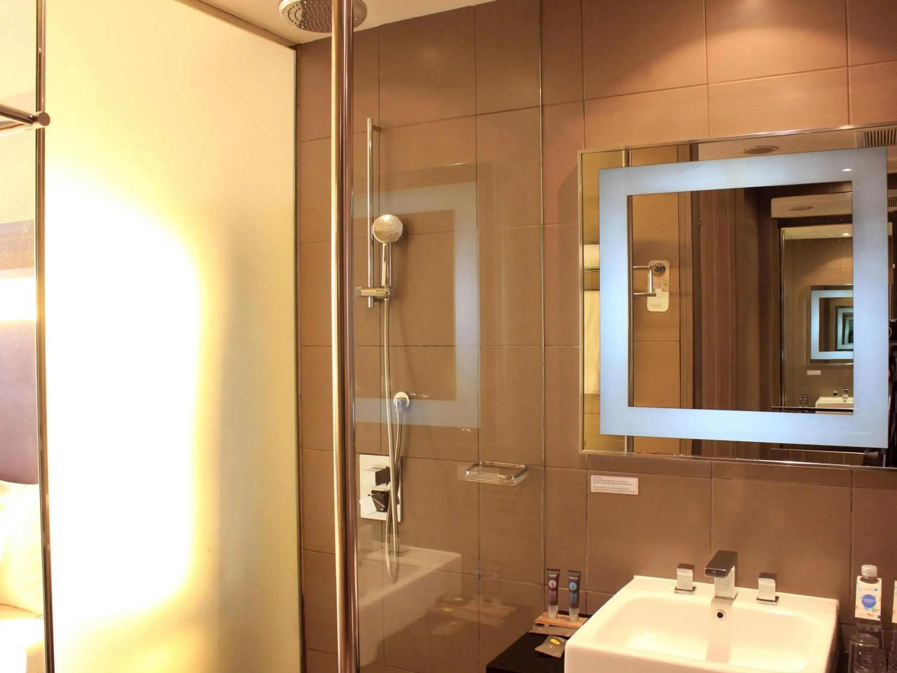 Superior King Room in Novotel Bangka Hotel & Convention Center Superior King Room in Novotel Bangka Hotel & Convention Center