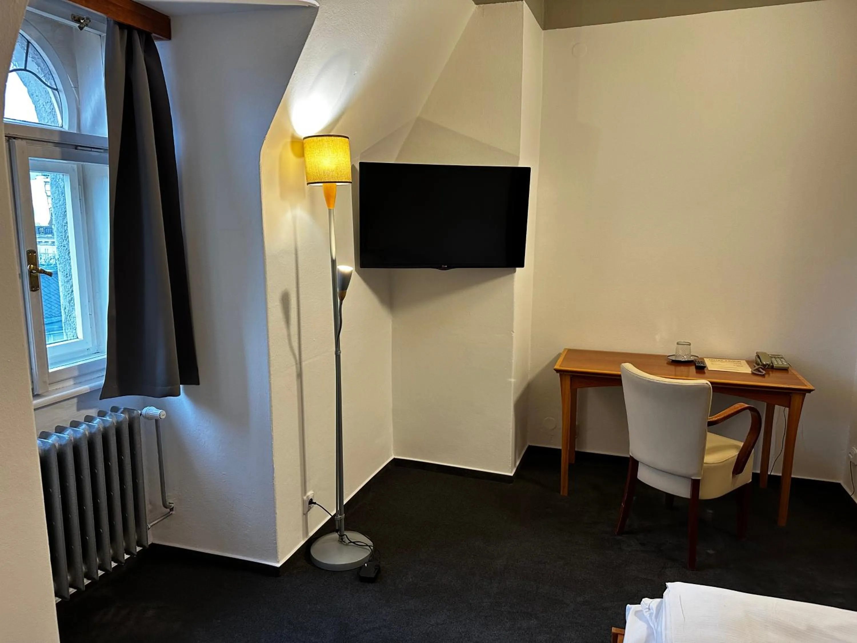 TV and multimedia, Bed in Hotel Praha Liberec