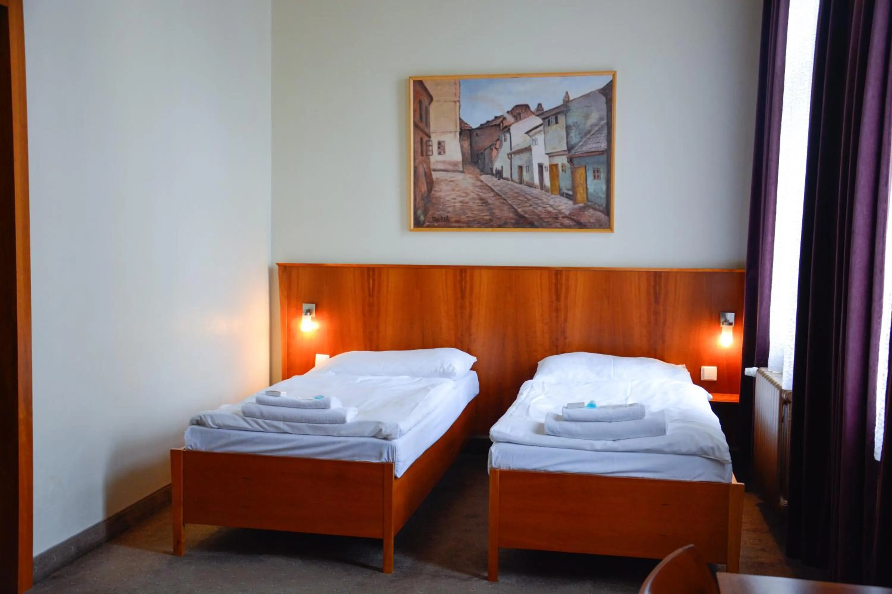 Property building, Bed in Hotel Praha Liberec