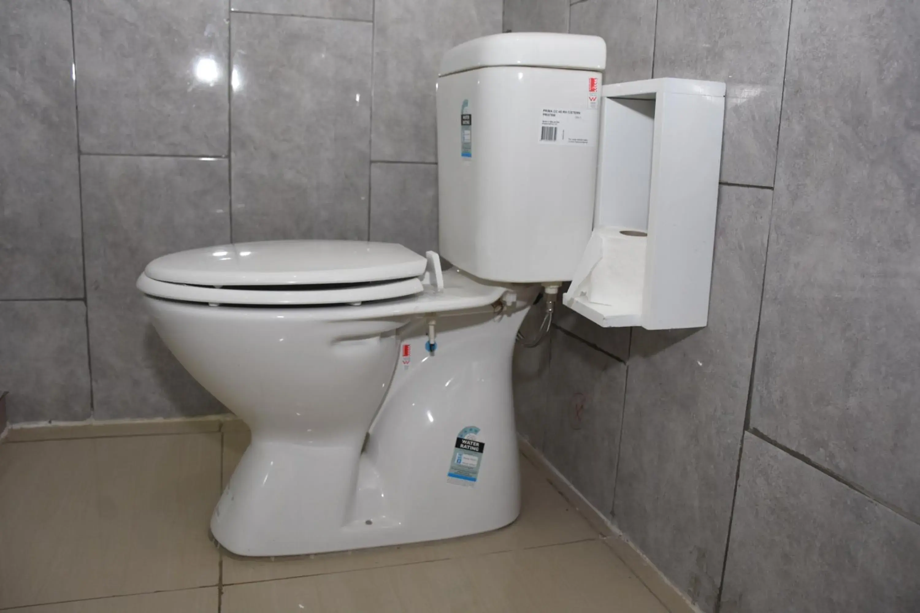 Toilet in Best View Apartments Toilet in Best View Apartments