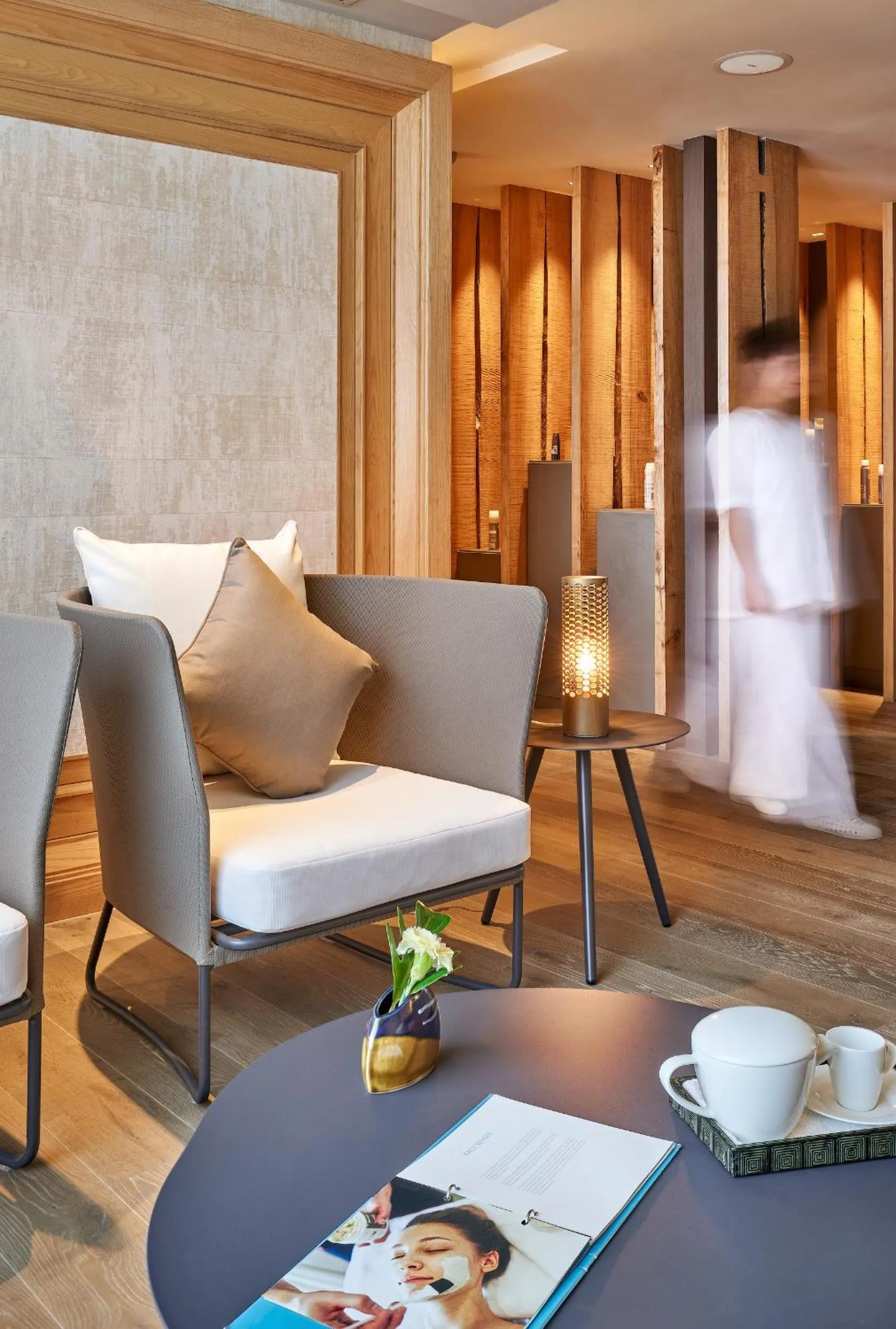 Seating area in The Den, Bengaluru