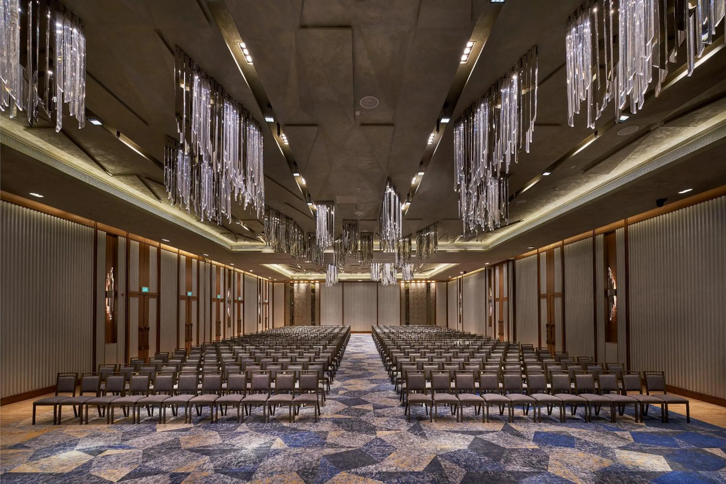 Business facilities in The Den, Bengaluru