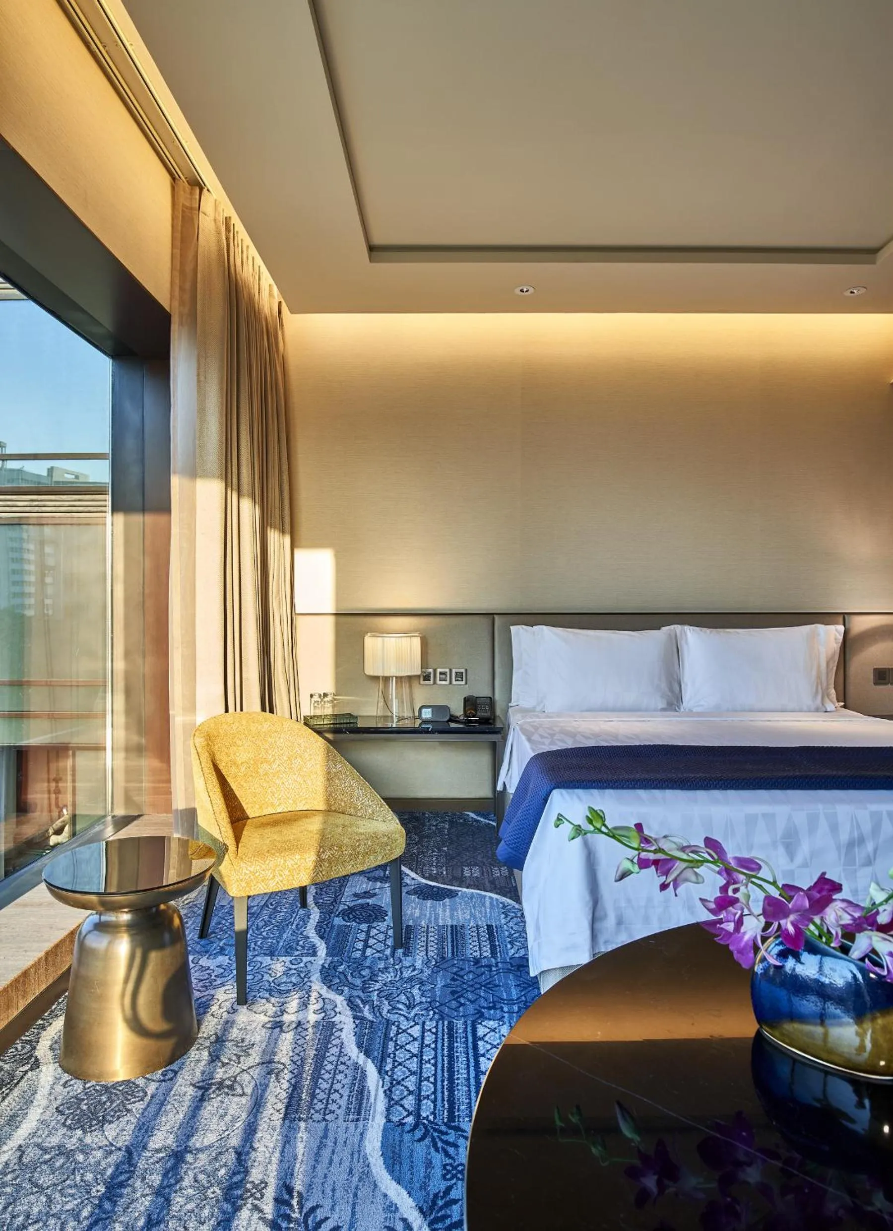 Seating area, Bed in The Den, Bengaluru