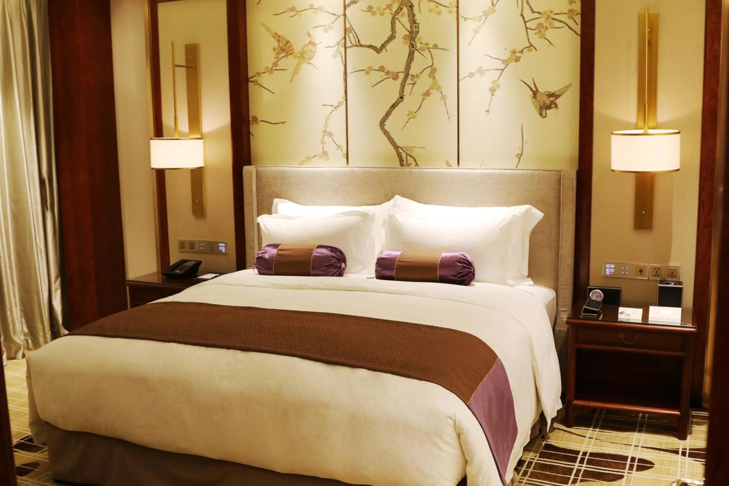 Bed in Ordos Yonggui Hotel