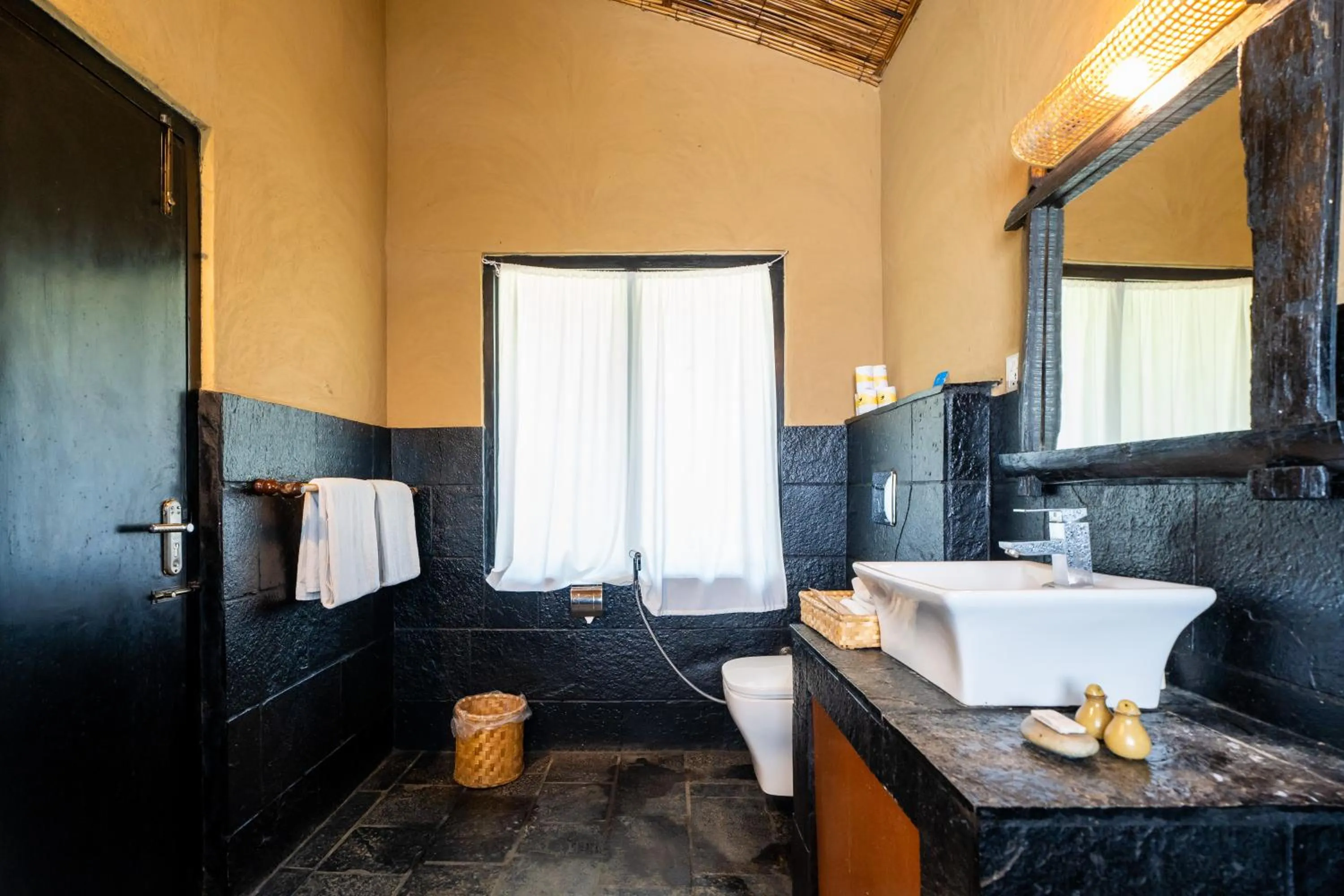 Bath in Jungle Villa Resort - Near Chitwan National Park