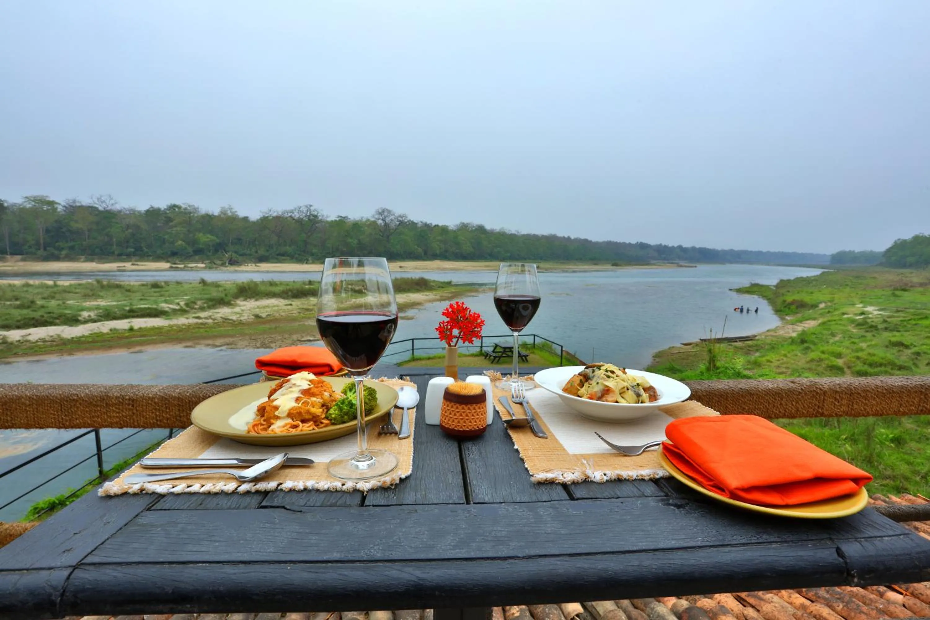 Lunch in Jungle Villa Resort - Near Chitwan National Park