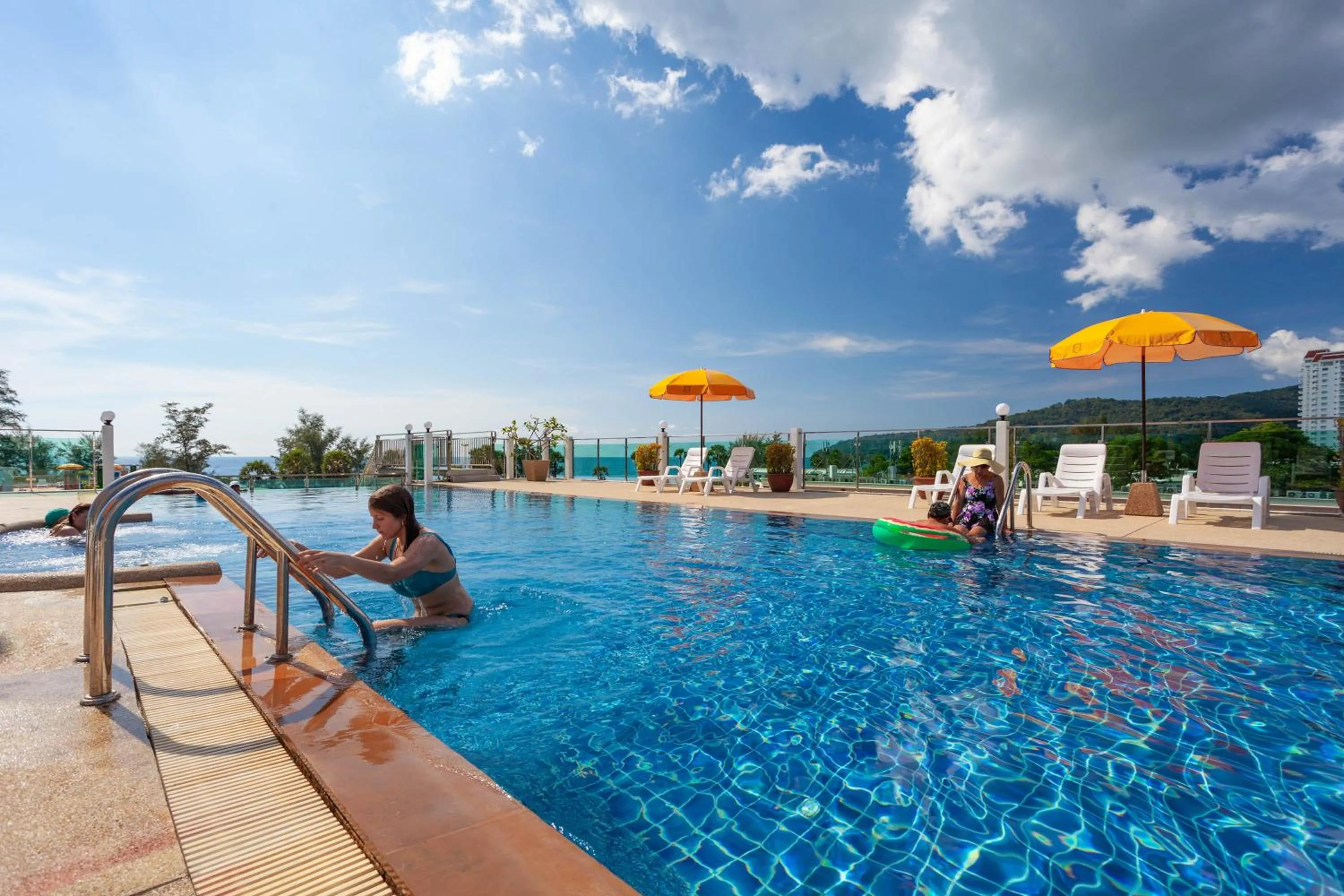 Swimming pool in Baumancasa Beach Resort