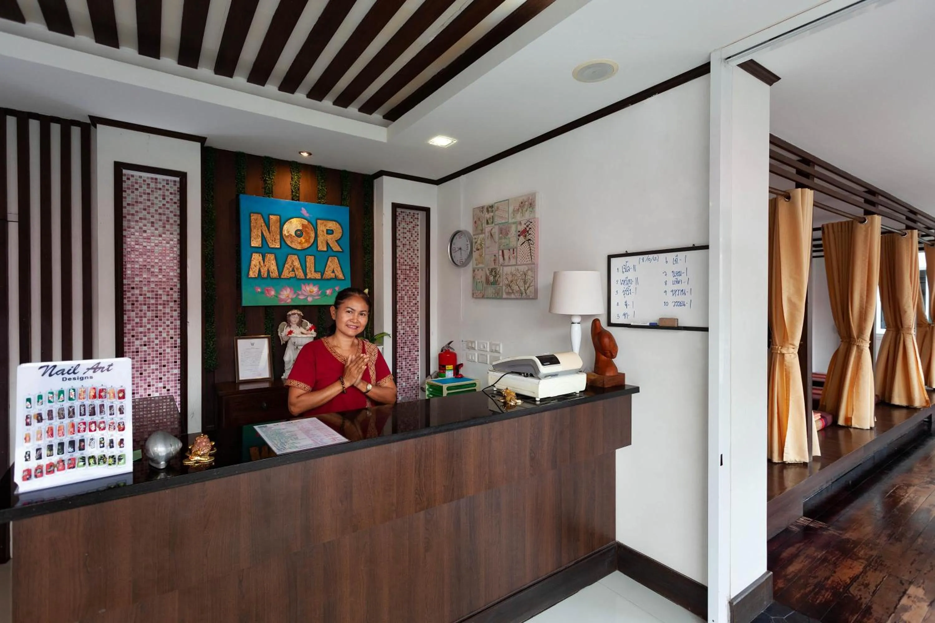 Massage in Baumancasa Beach Resort