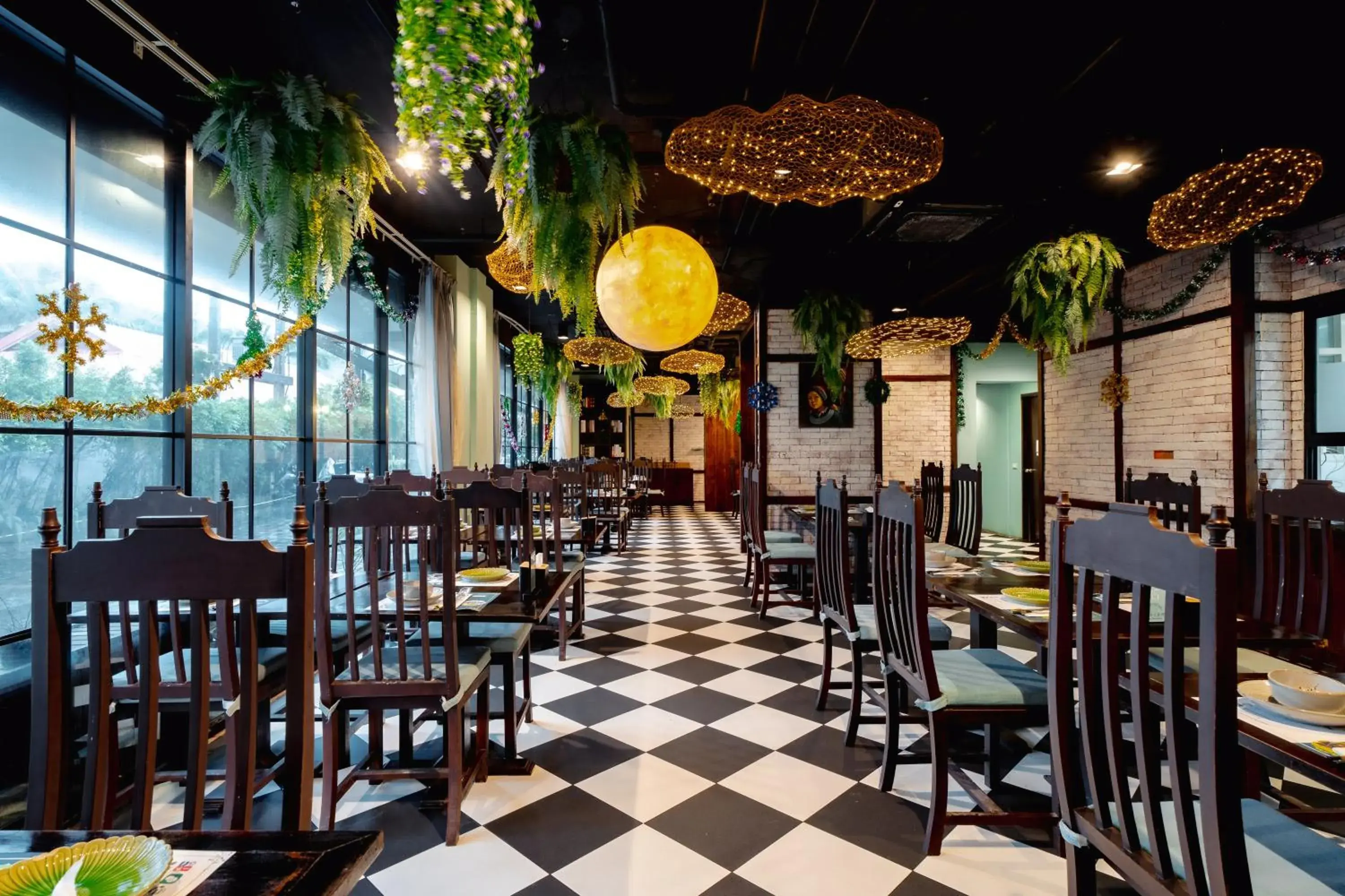 Restaurant/places to eat in Baumancasa Beach Resort Restaurant/places to eat in Baumancasa Beach Resort