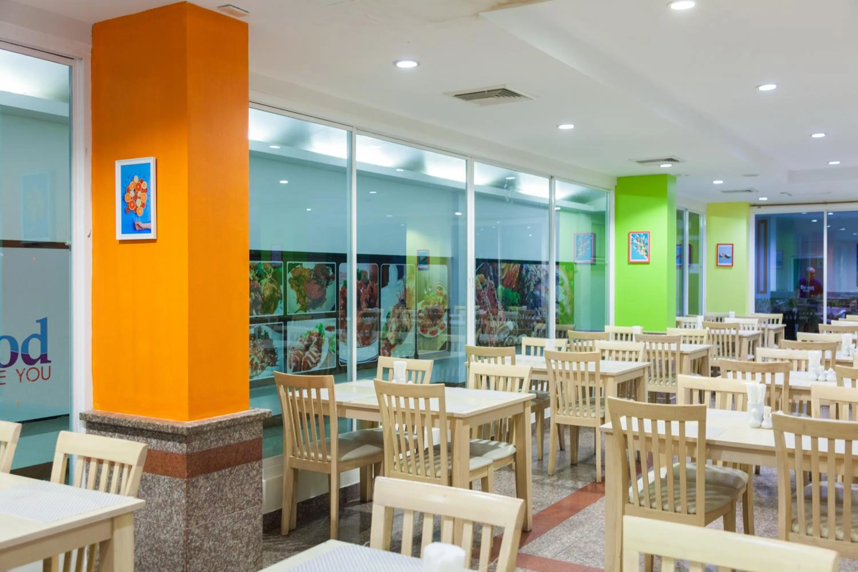 Breakfast in Baumancasa Beach Resort