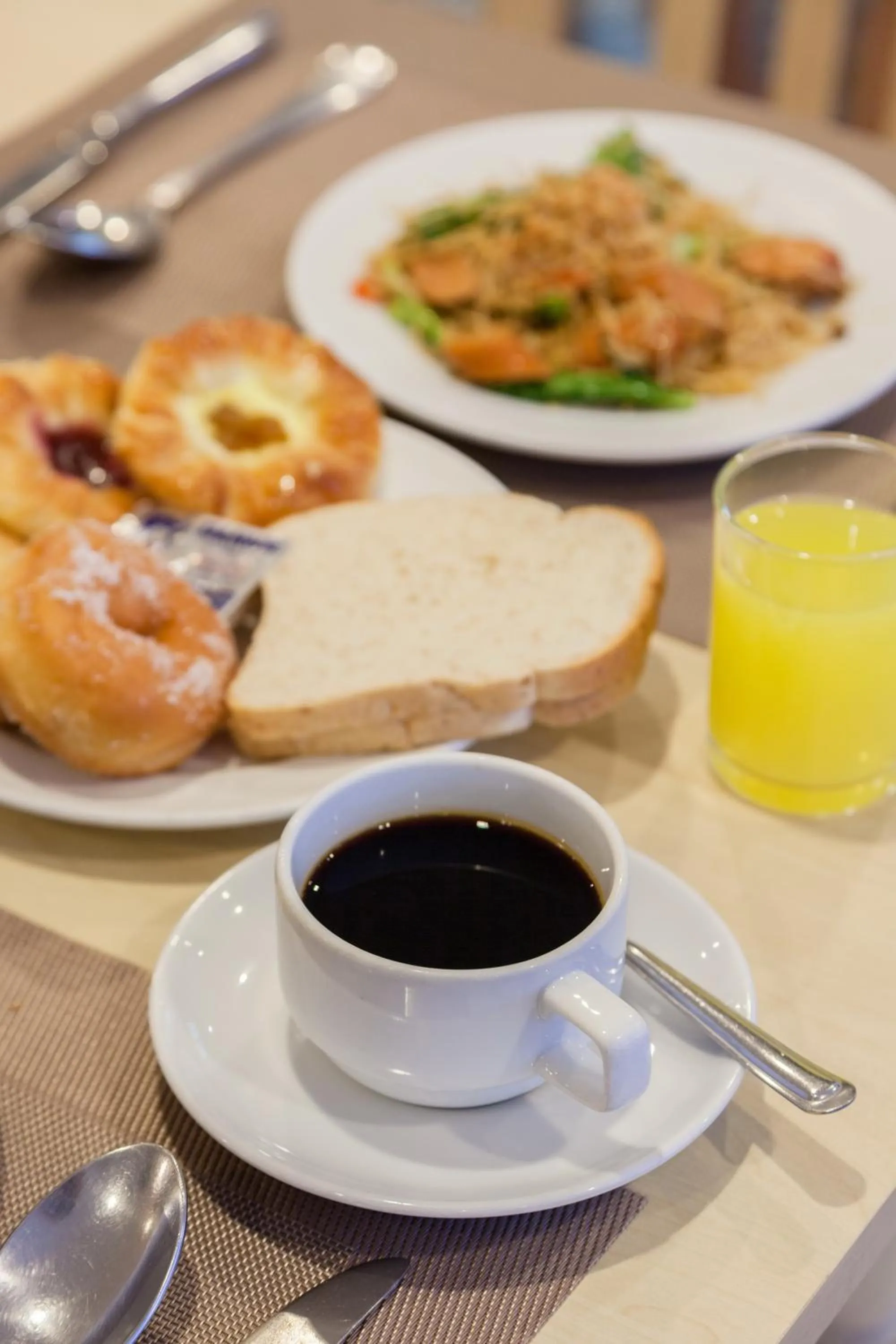 Breakfast in Baumancasa Beach Resort