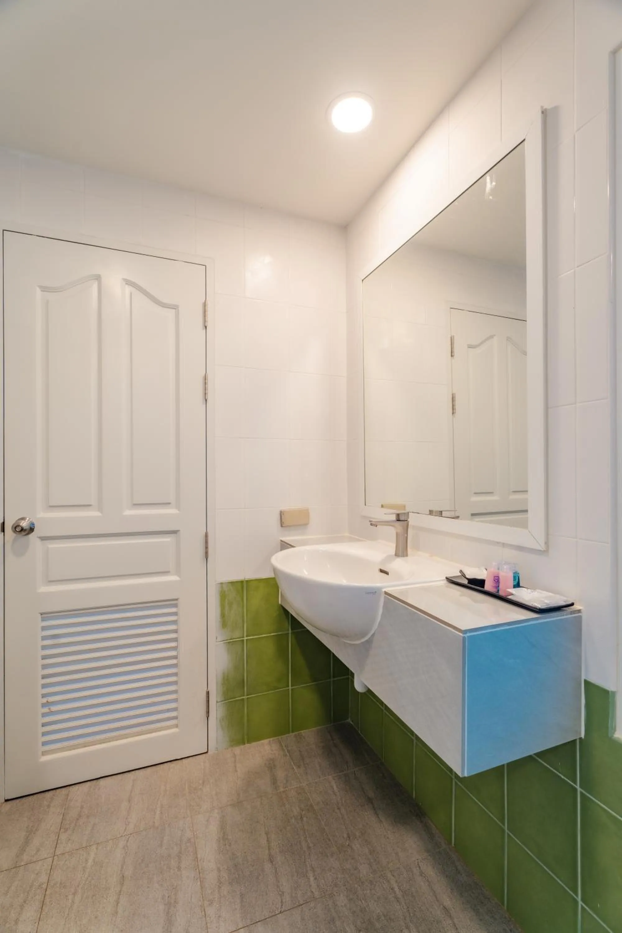 Bathroom in Baumancasa Beach Resort