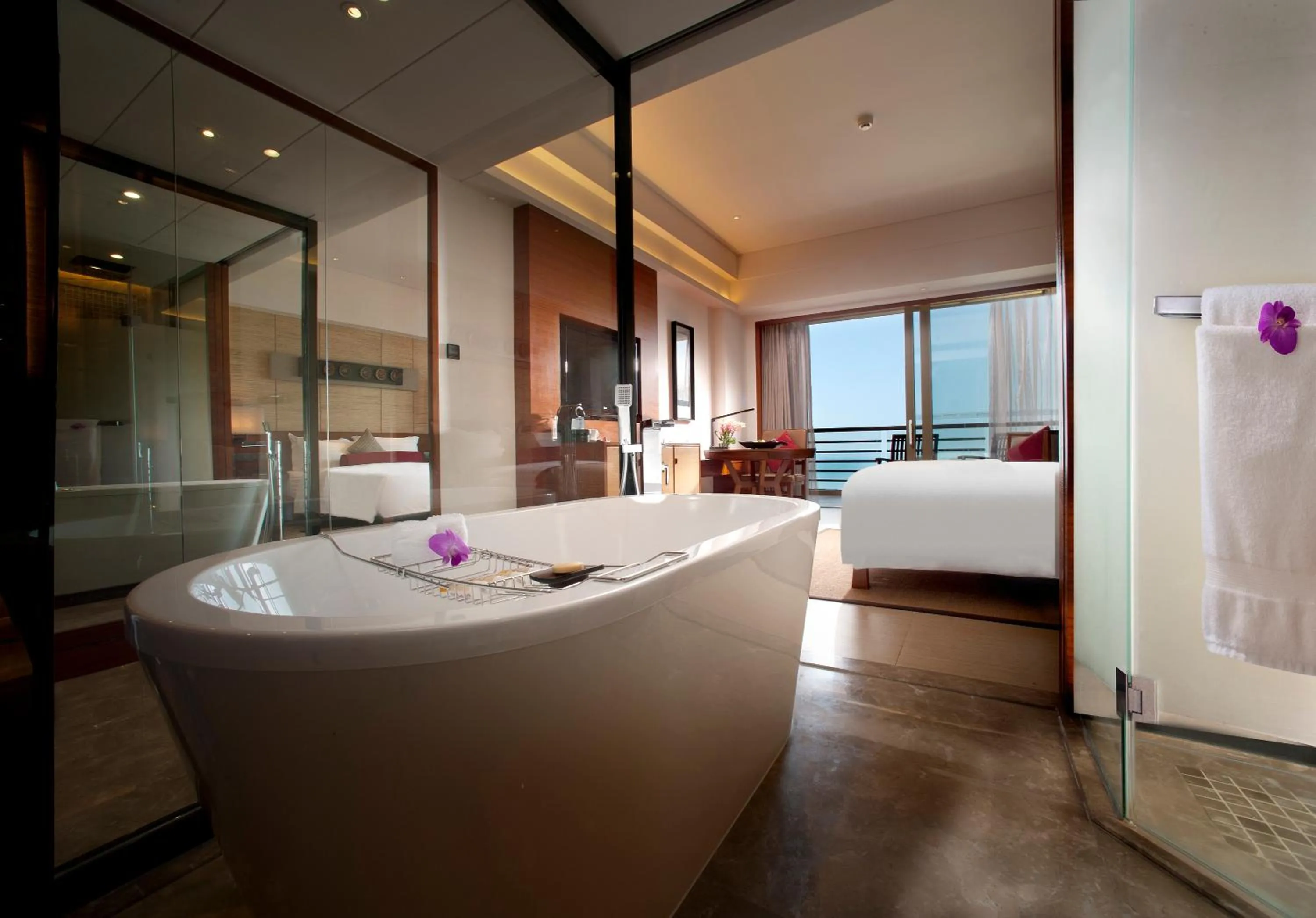 Bathroom, Bed in Pullman Oceanview Sanya Bay Resort & Spa
