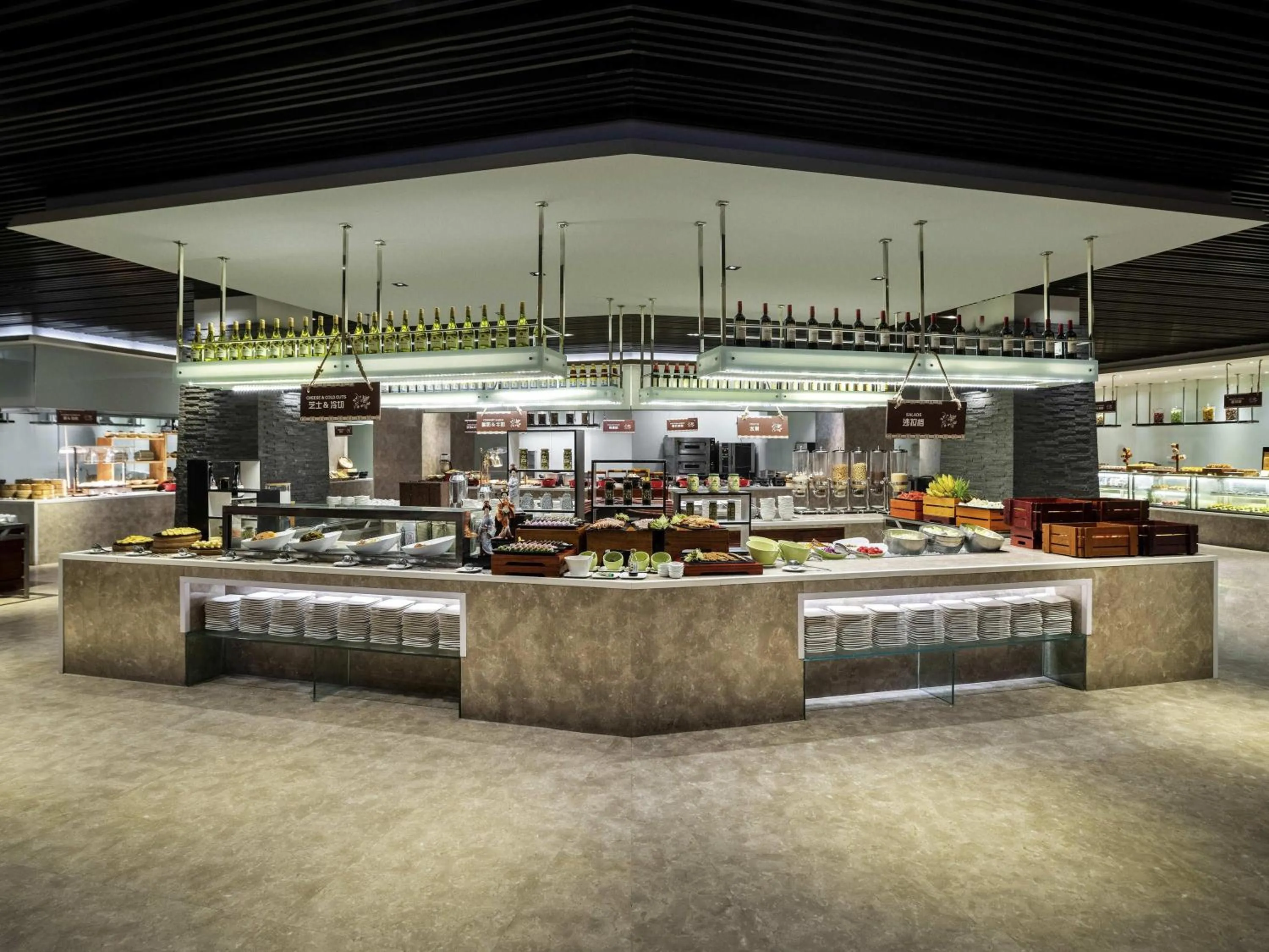 Restaurant/places to eat in Pullman Oceanview Sanya Bay Resort & Spa