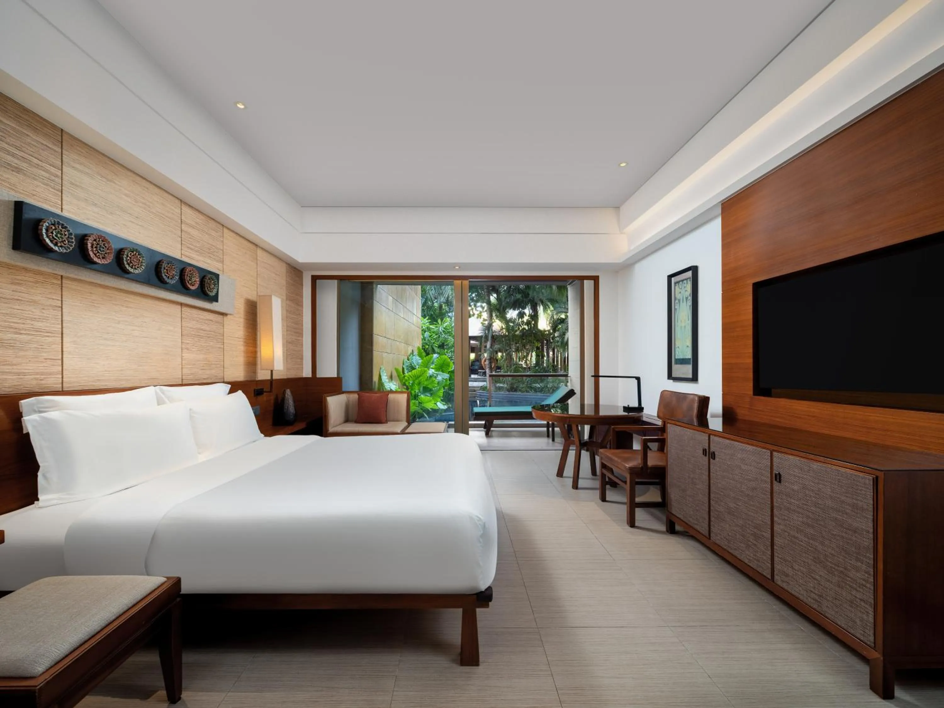Bedroom, Bed in Pullman Oceanview Sanya Bay Resort & Spa