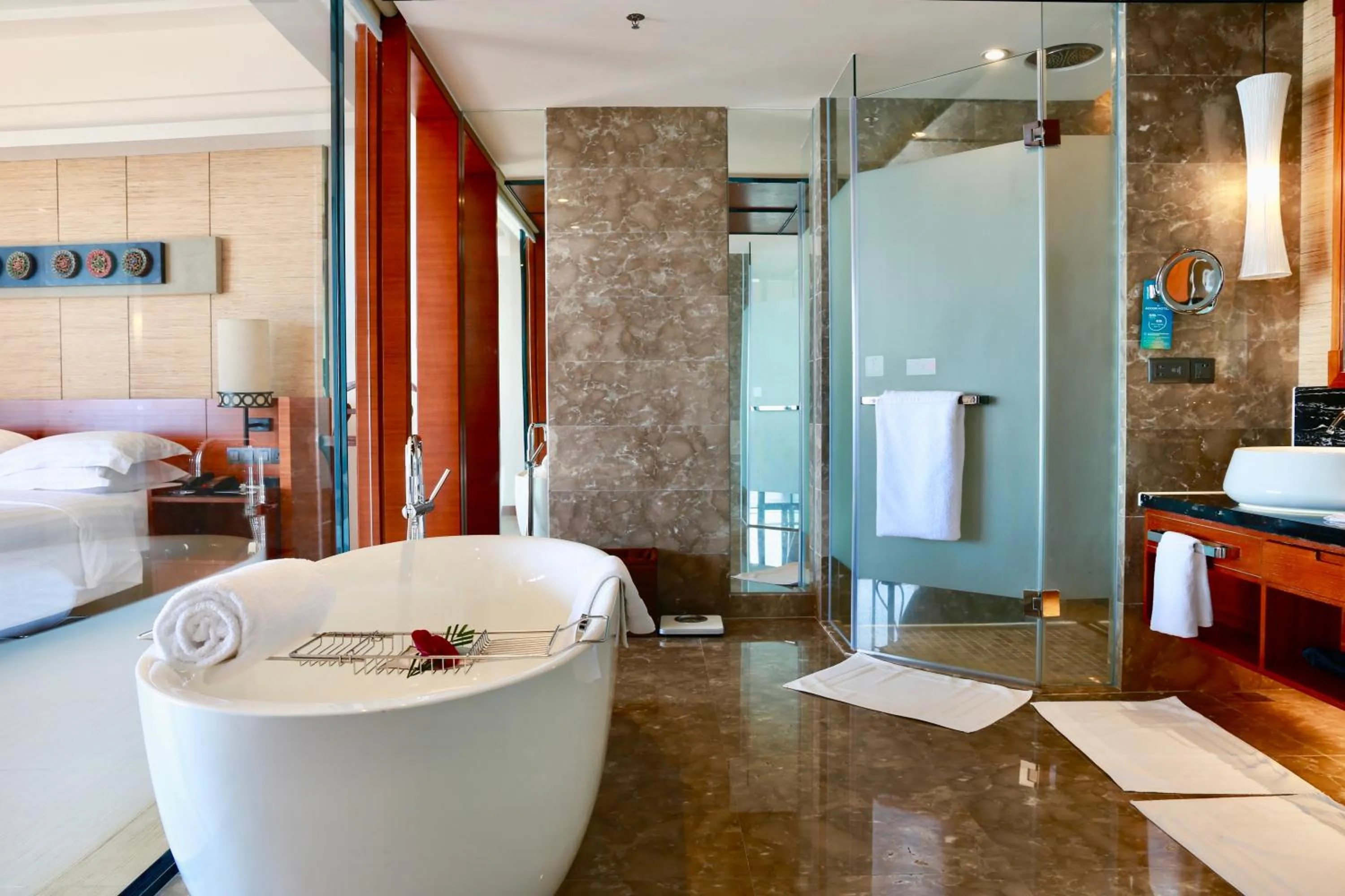 Property building, Bed in Pullman Oceanview Sanya Bay Resort & Spa