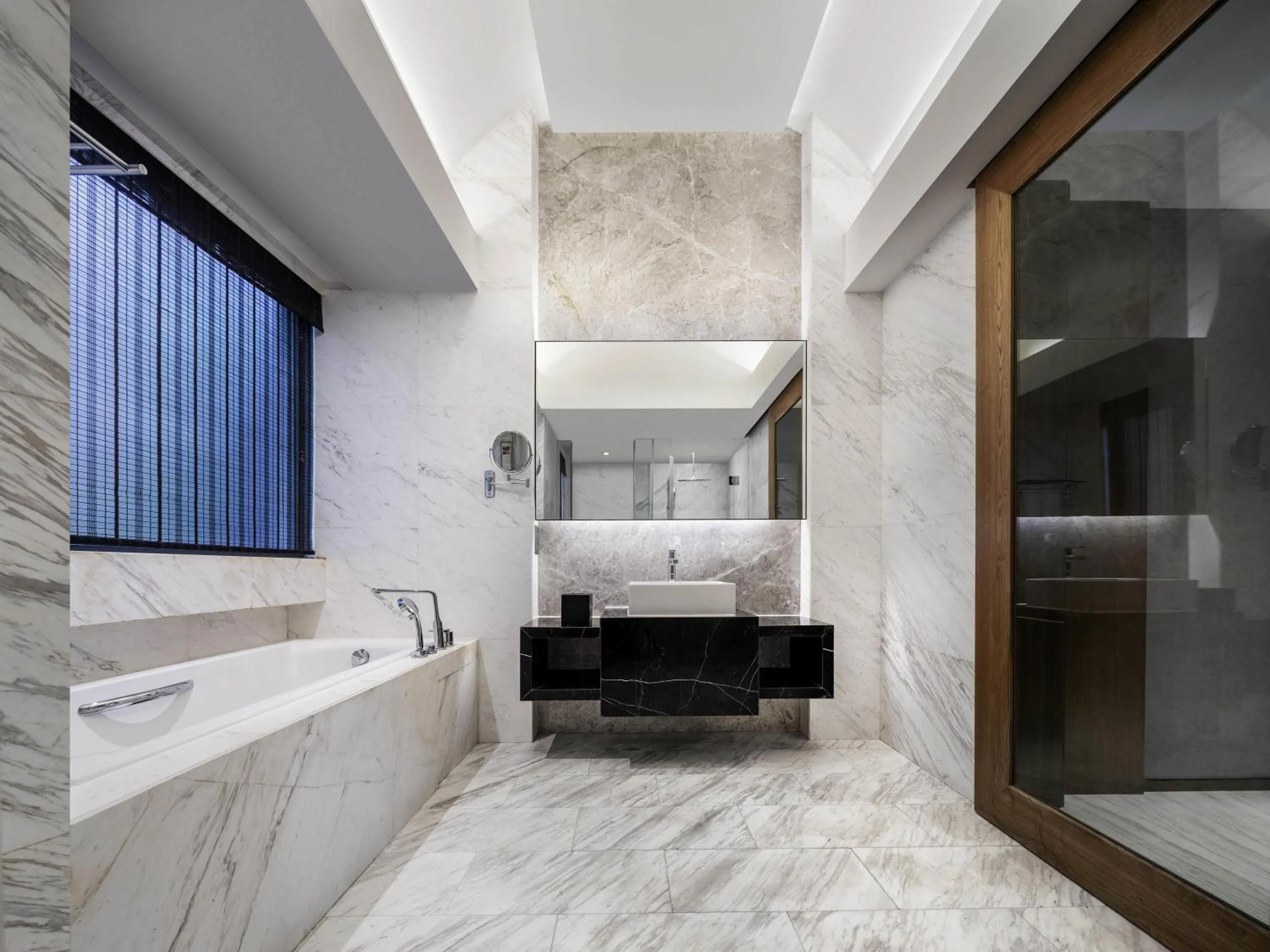 Bedroom, Bed in Pullman Oceanview Sanya Bay Resort & Spa