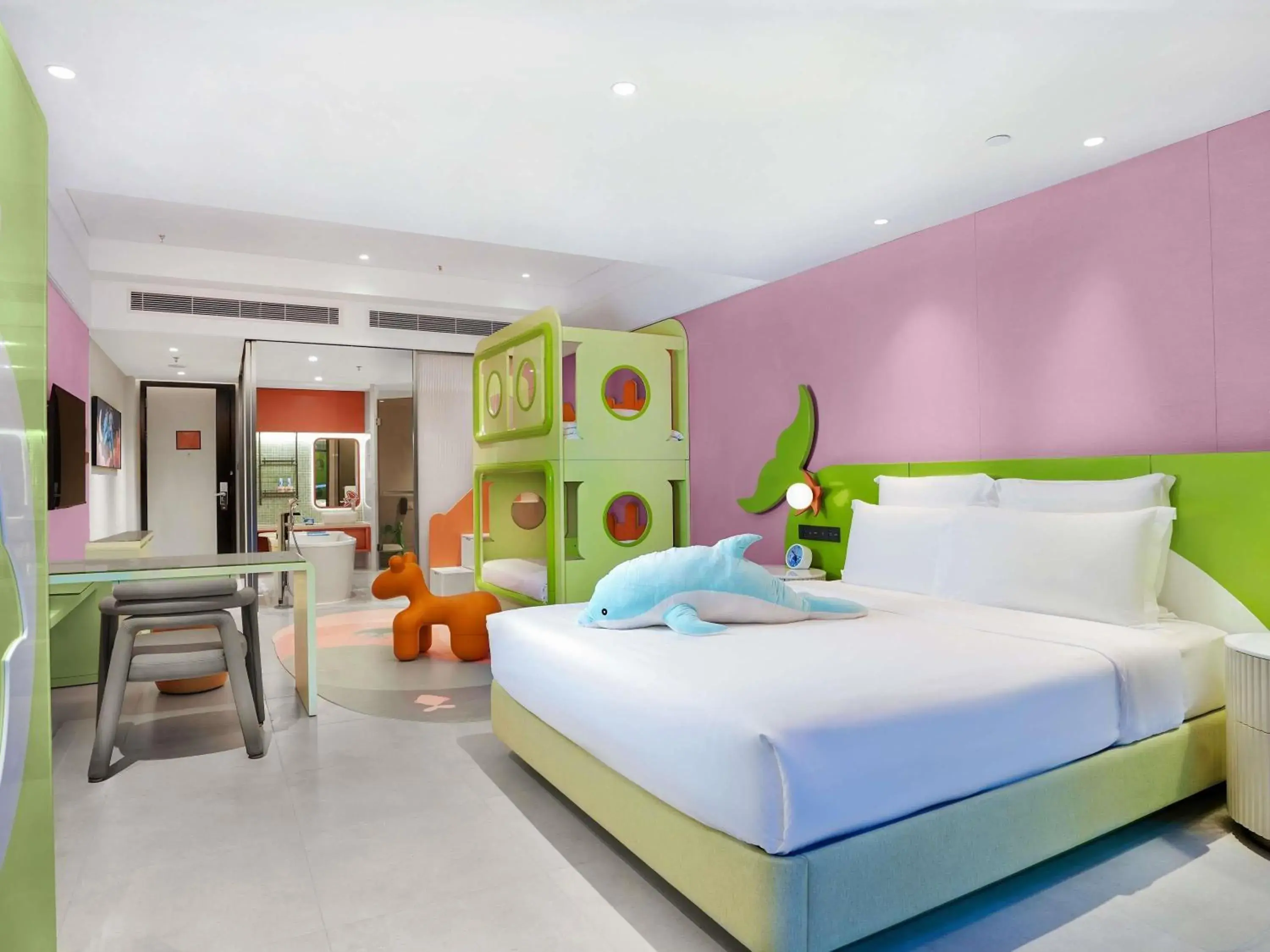 Dream Ocean Family Room in Pullman Oceanview Sanya Bay Resort & Spa Dream Ocean Family Room in Pullman Oceanview Sanya Bay Resort & Spa