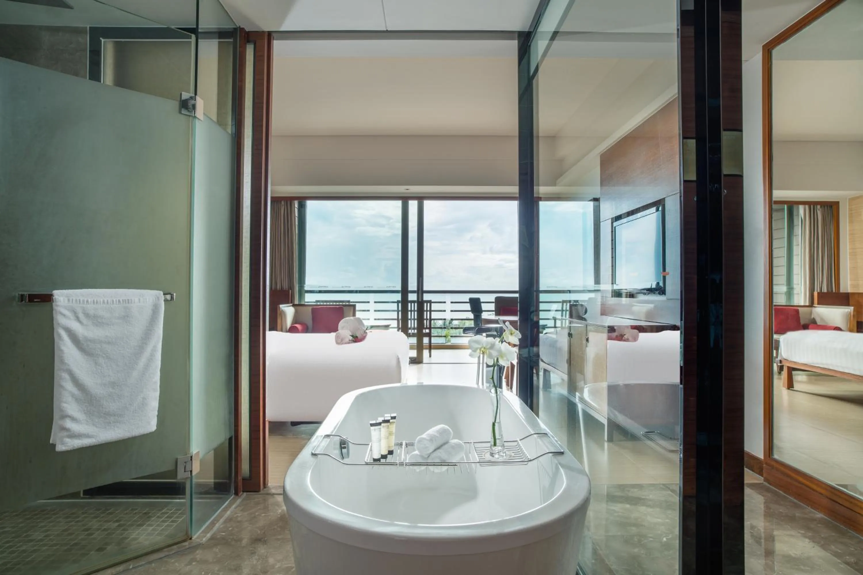 Bathroom, Bed in Pullman Oceanview Sanya Bay Resort & Spa