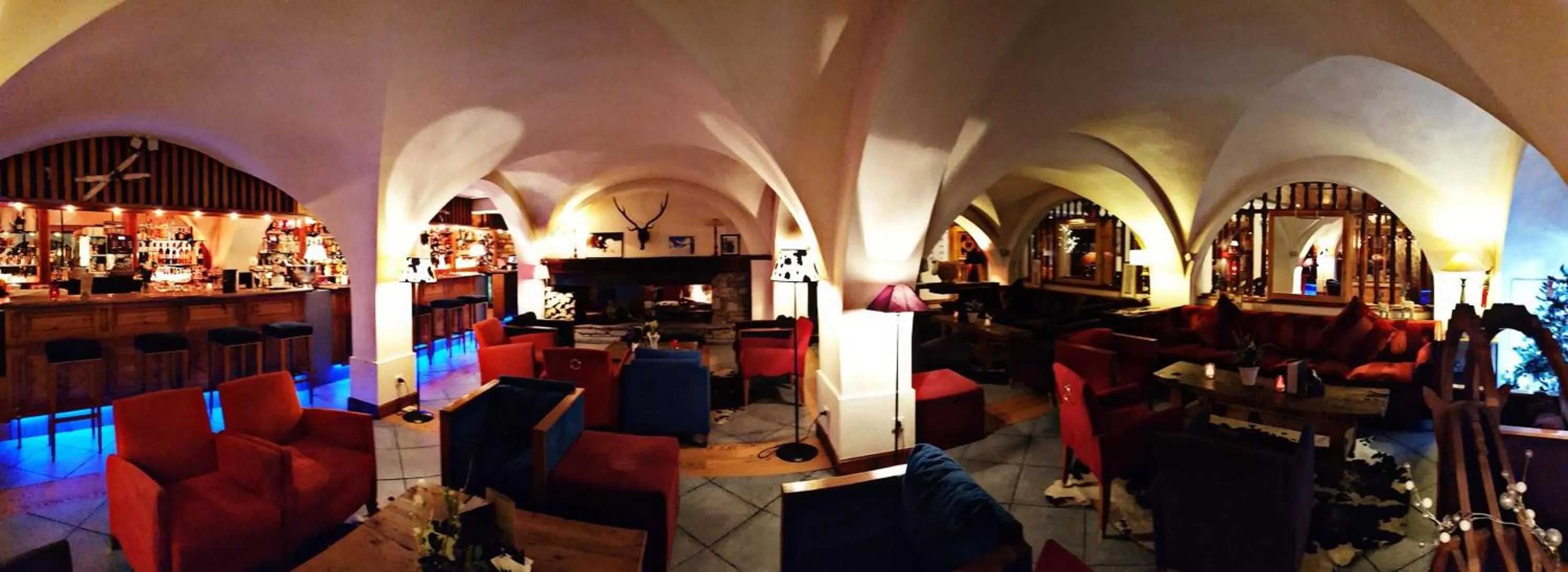 Lounge or bar in La Savoyarde