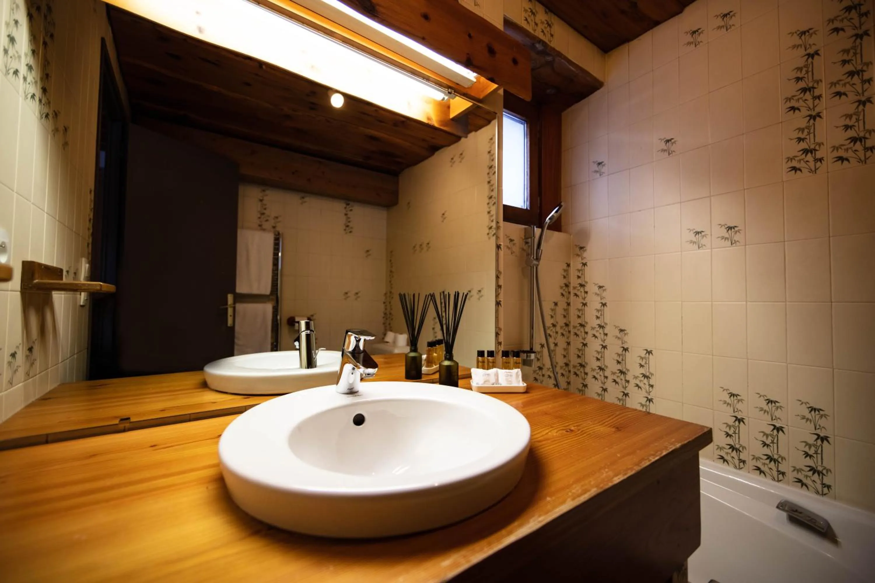 Bathroom in La Savoyarde