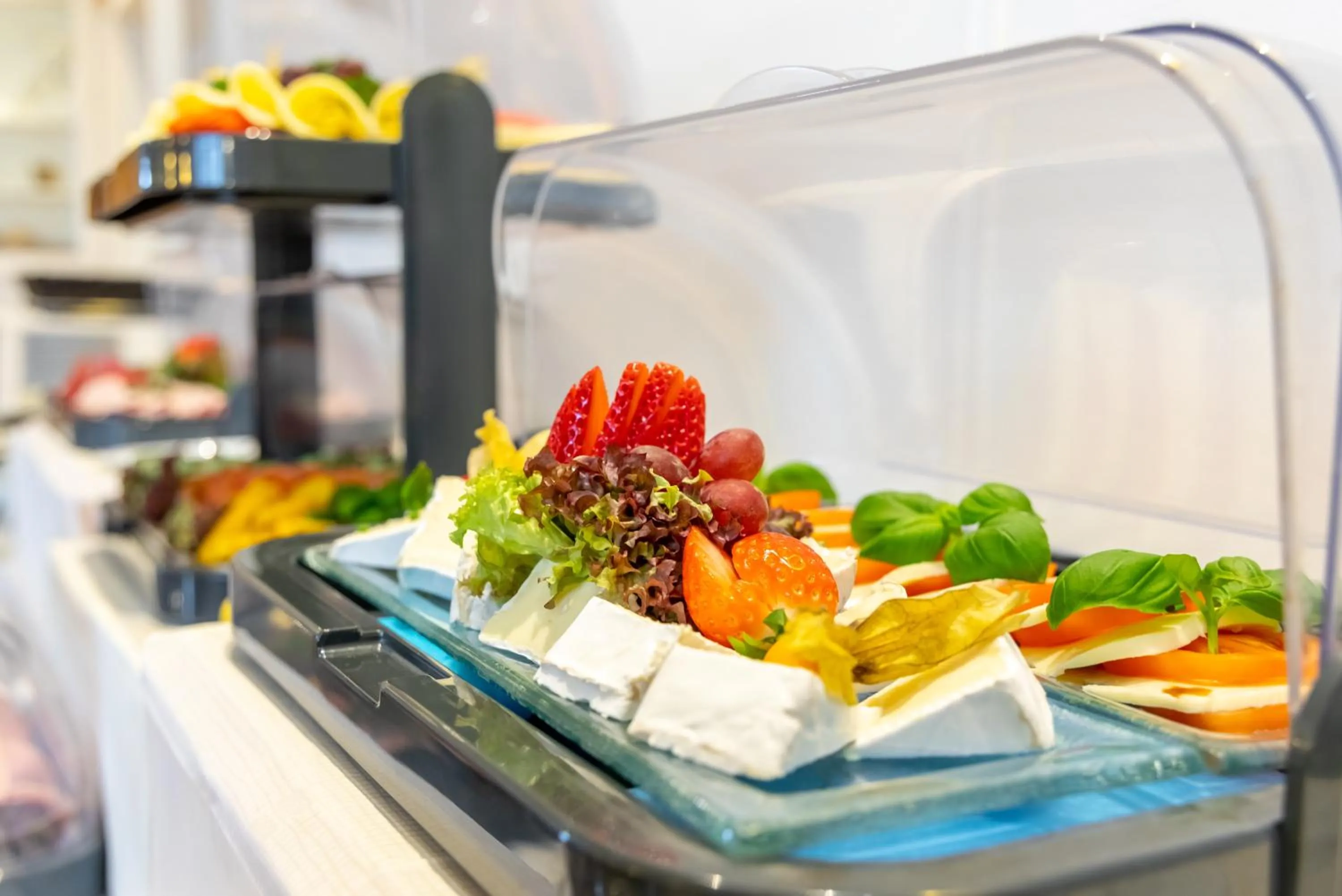 Buffet breakfast in Trip Inn Hotel Schumann