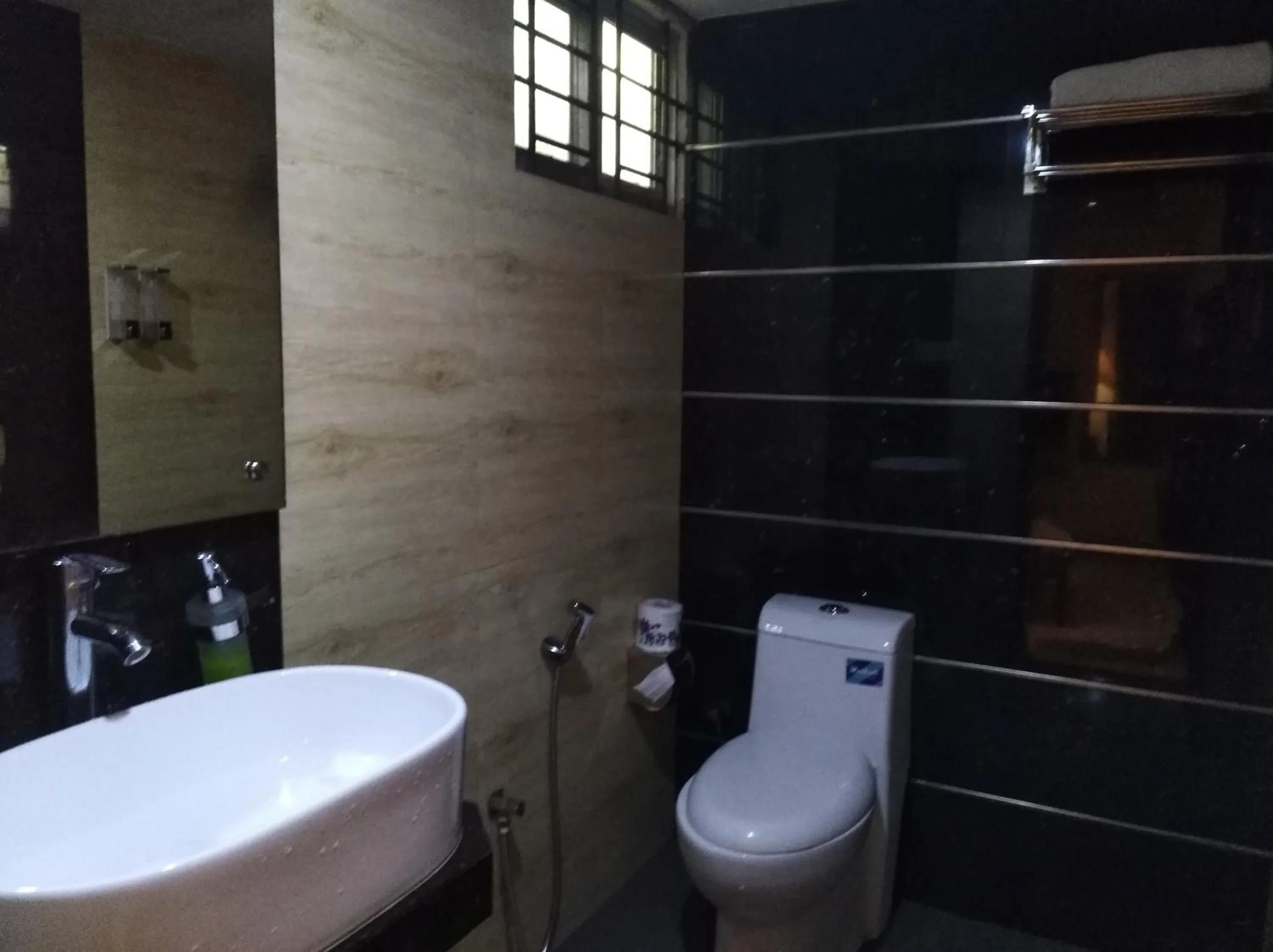 Bottomhill Palace Hotel